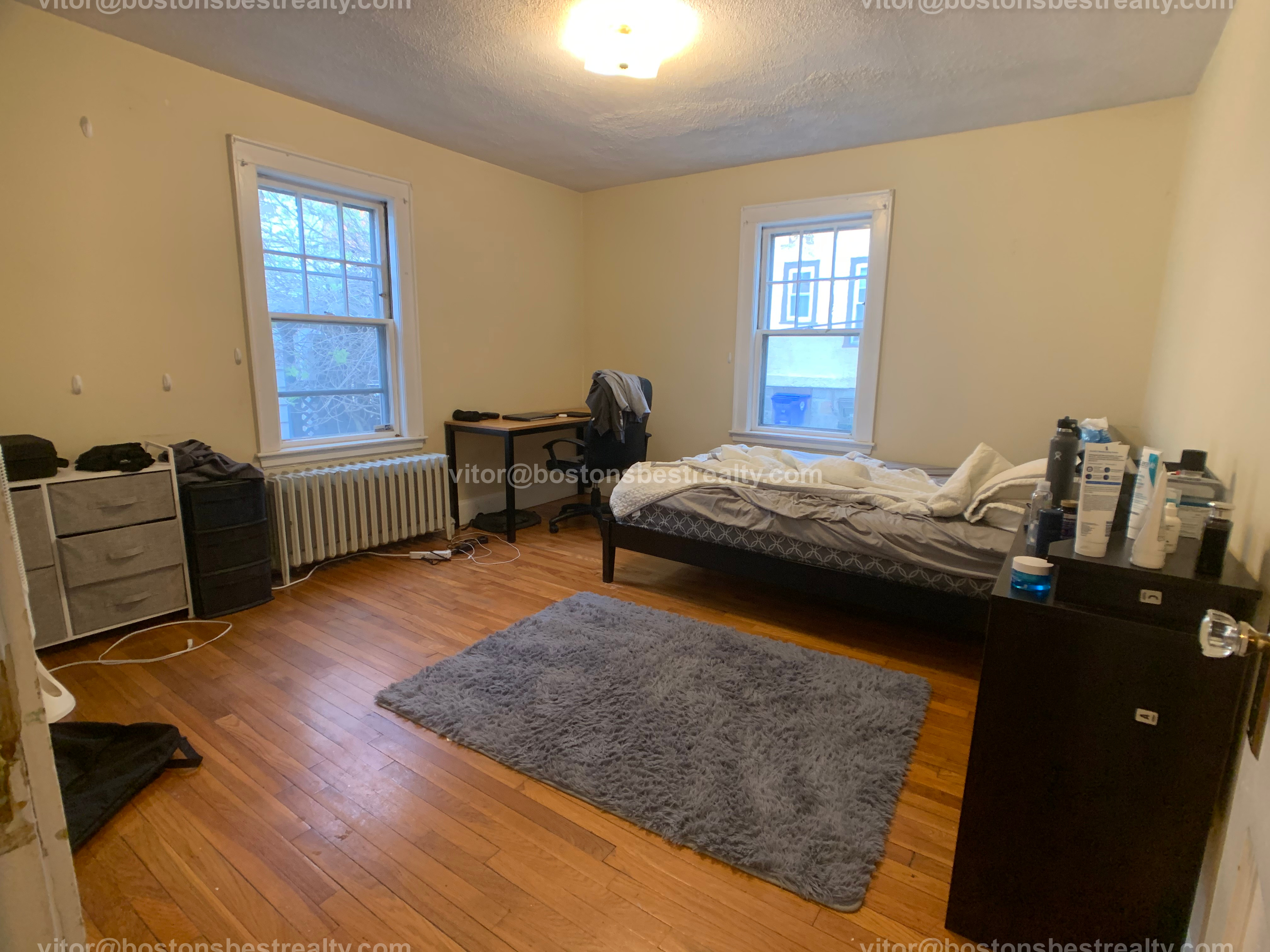 208 Freeman St, Coolidge Corner