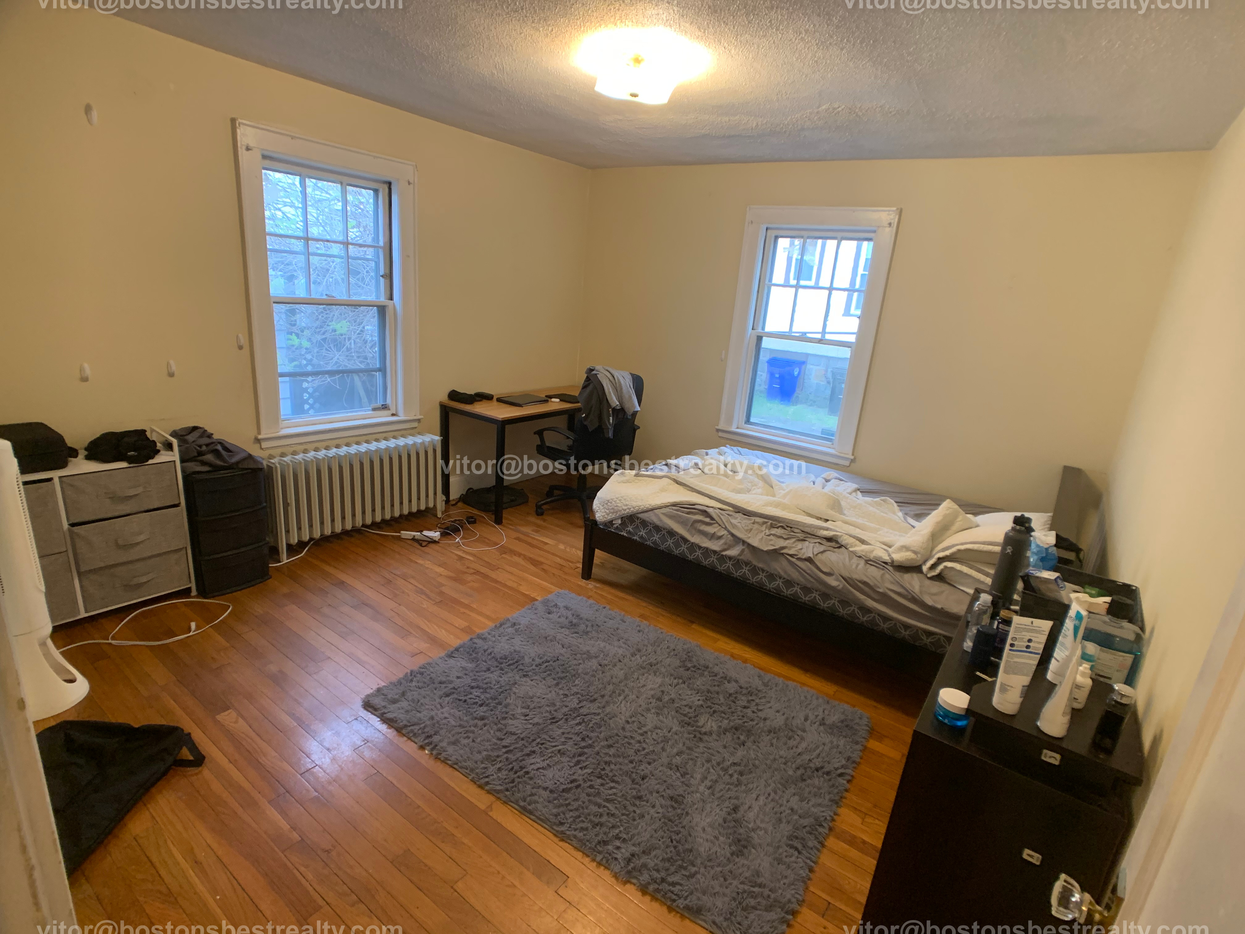 208 Freeman St, Coolidge Corner