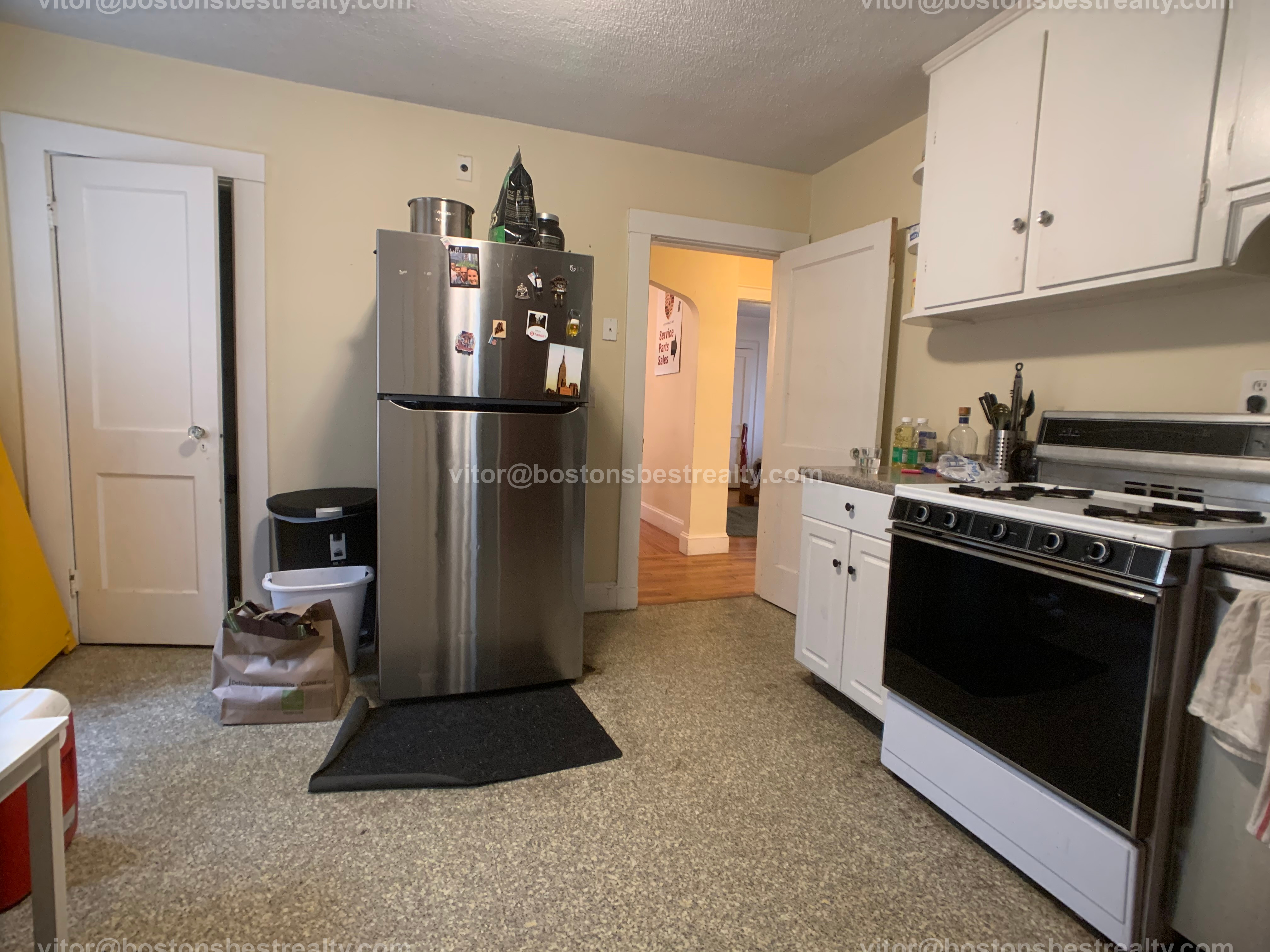 208 Freeman St, Coolidge Corner