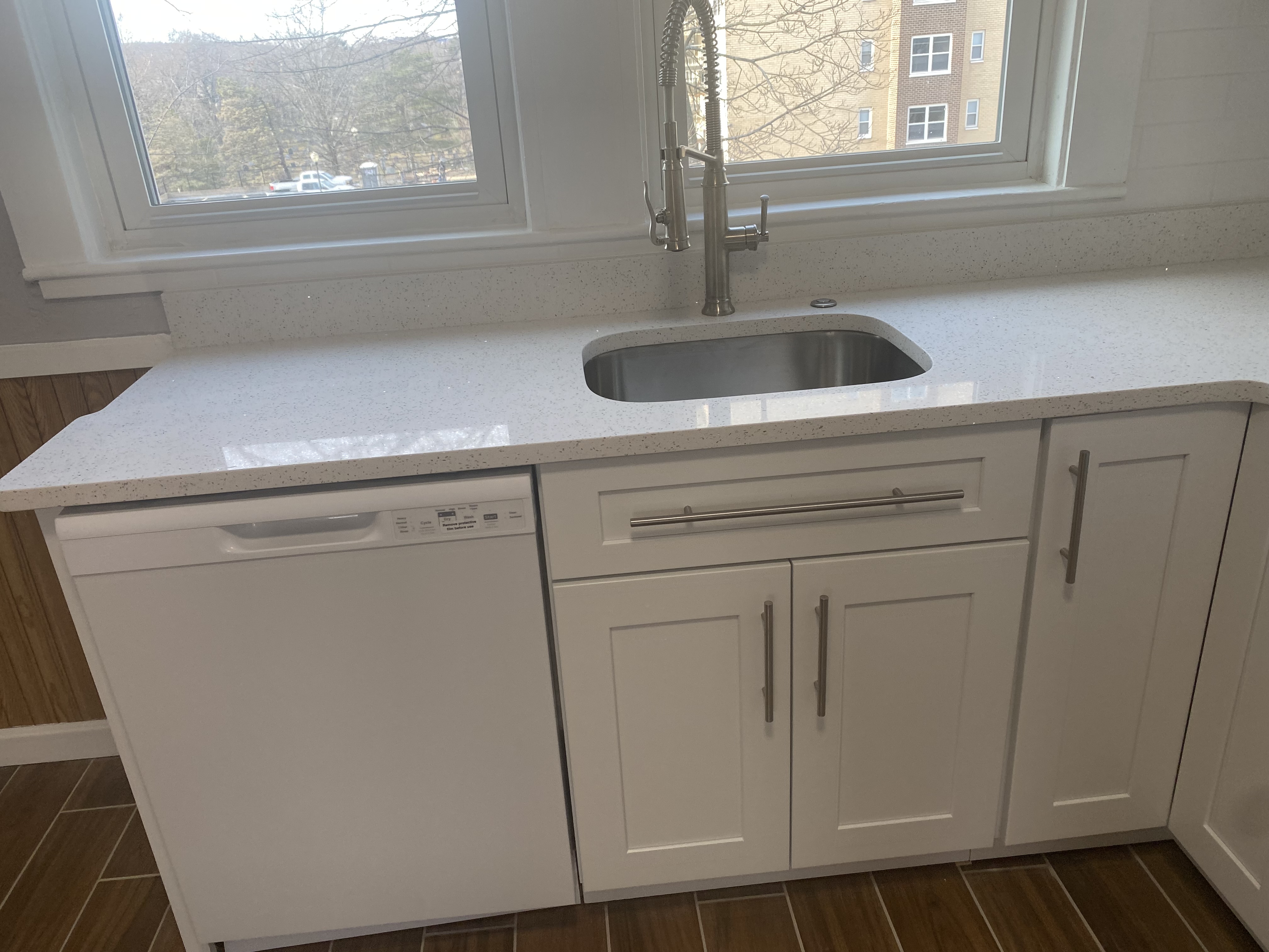 39 Waterhouse St, West Somerville