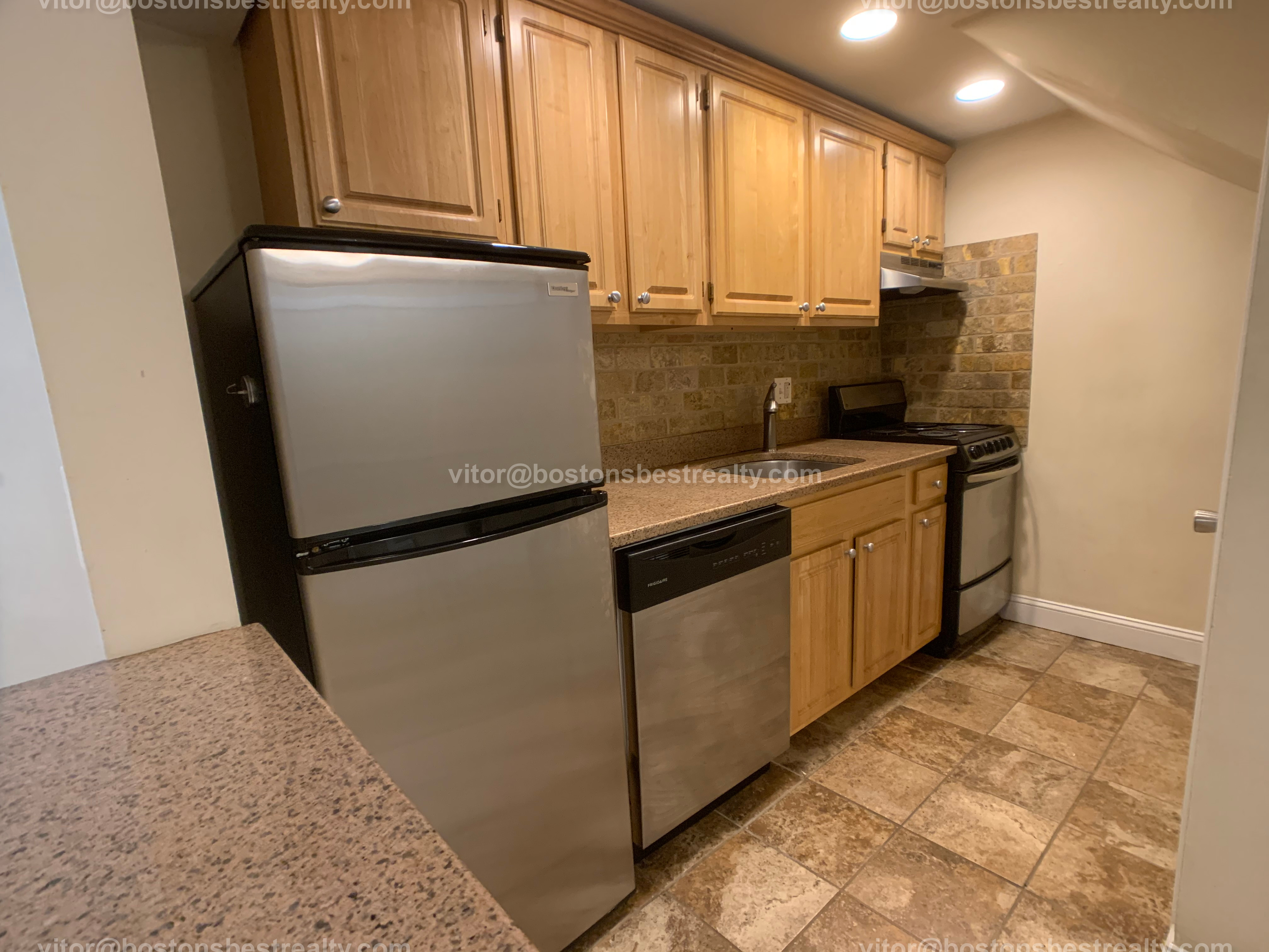 134 Saint Marys St, Longwood