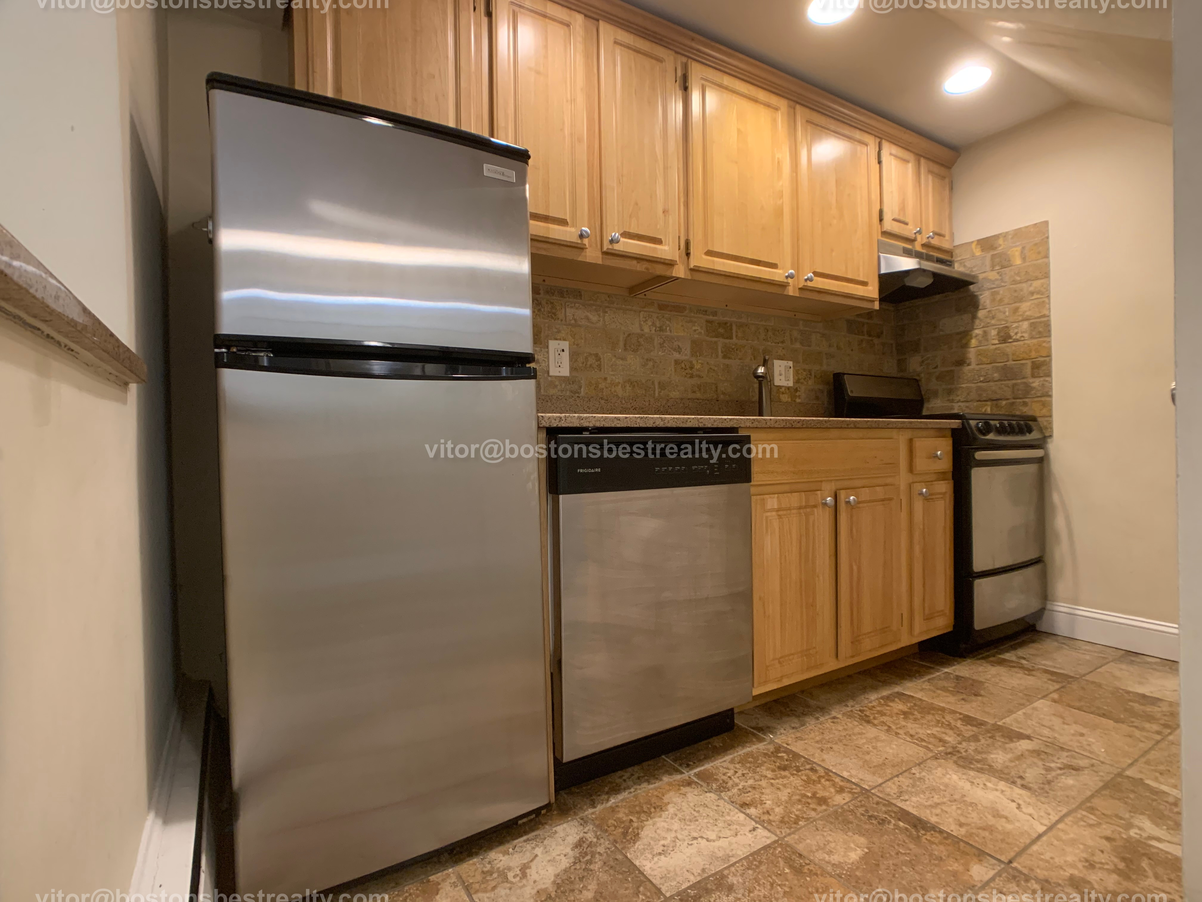 134 Saint Marys St, Longwood