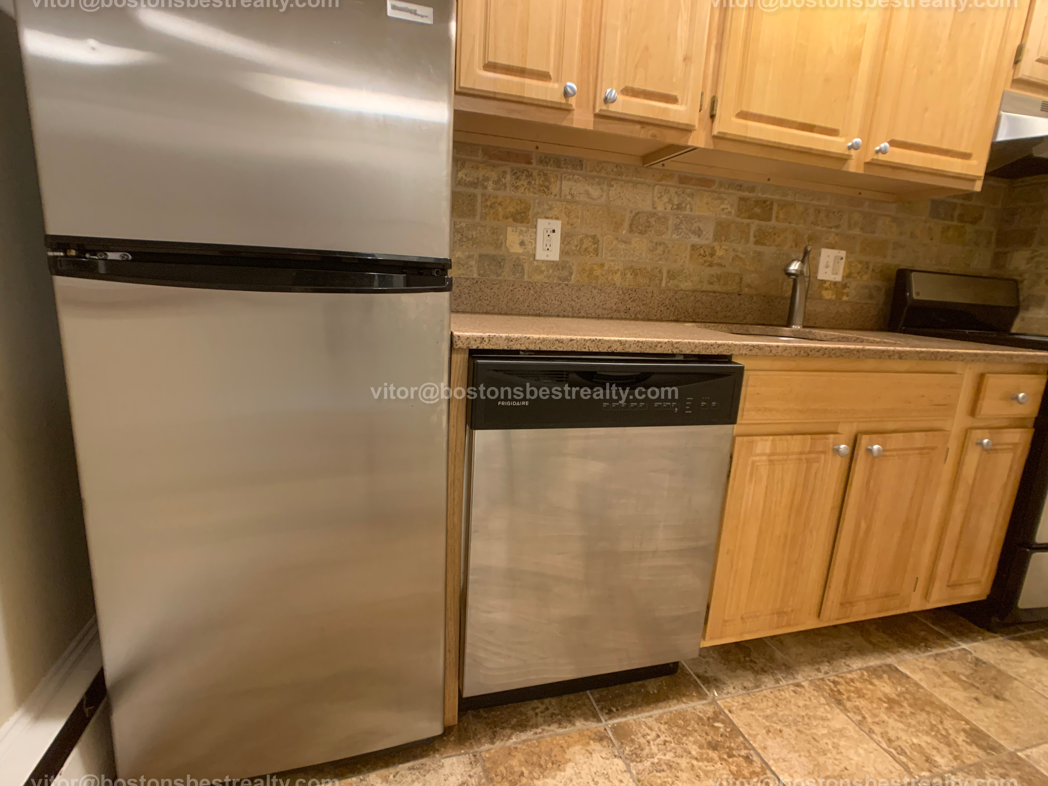 134 Saint Marys St, Longwood