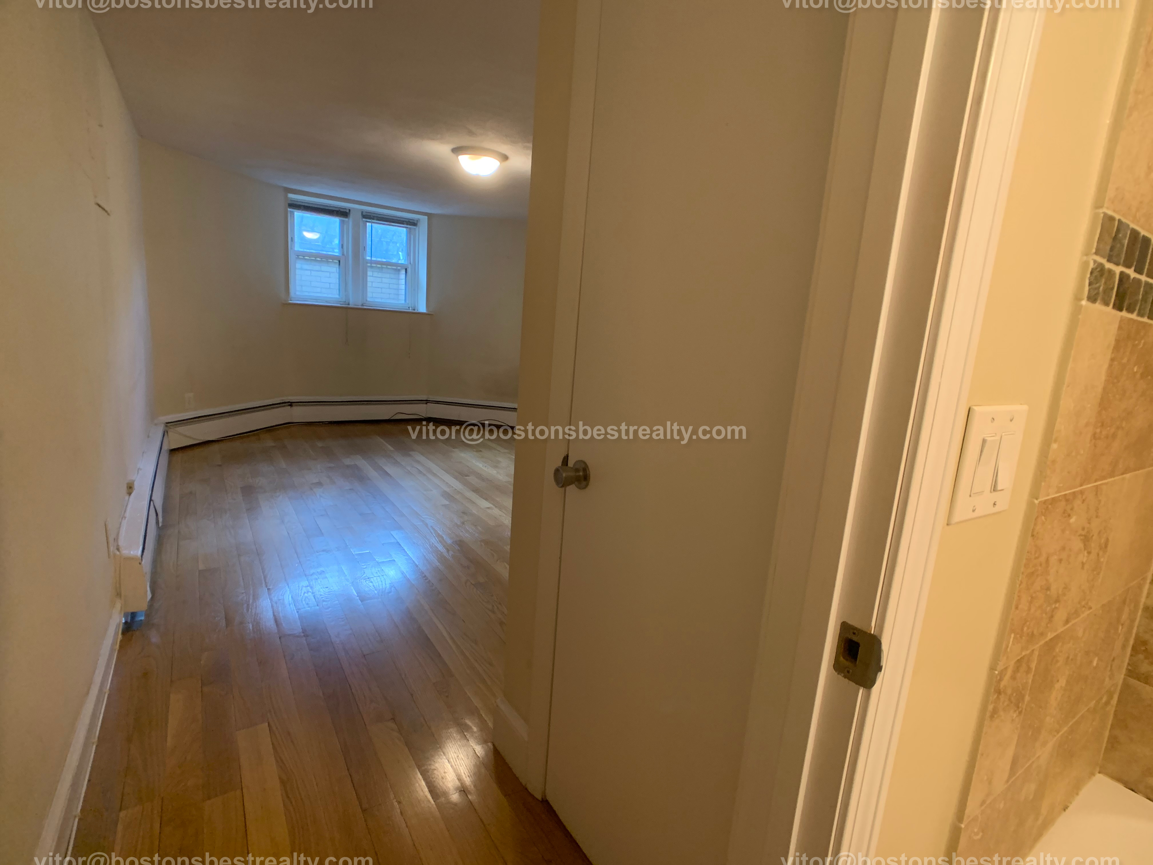 134 Saint Marys St, Longwood