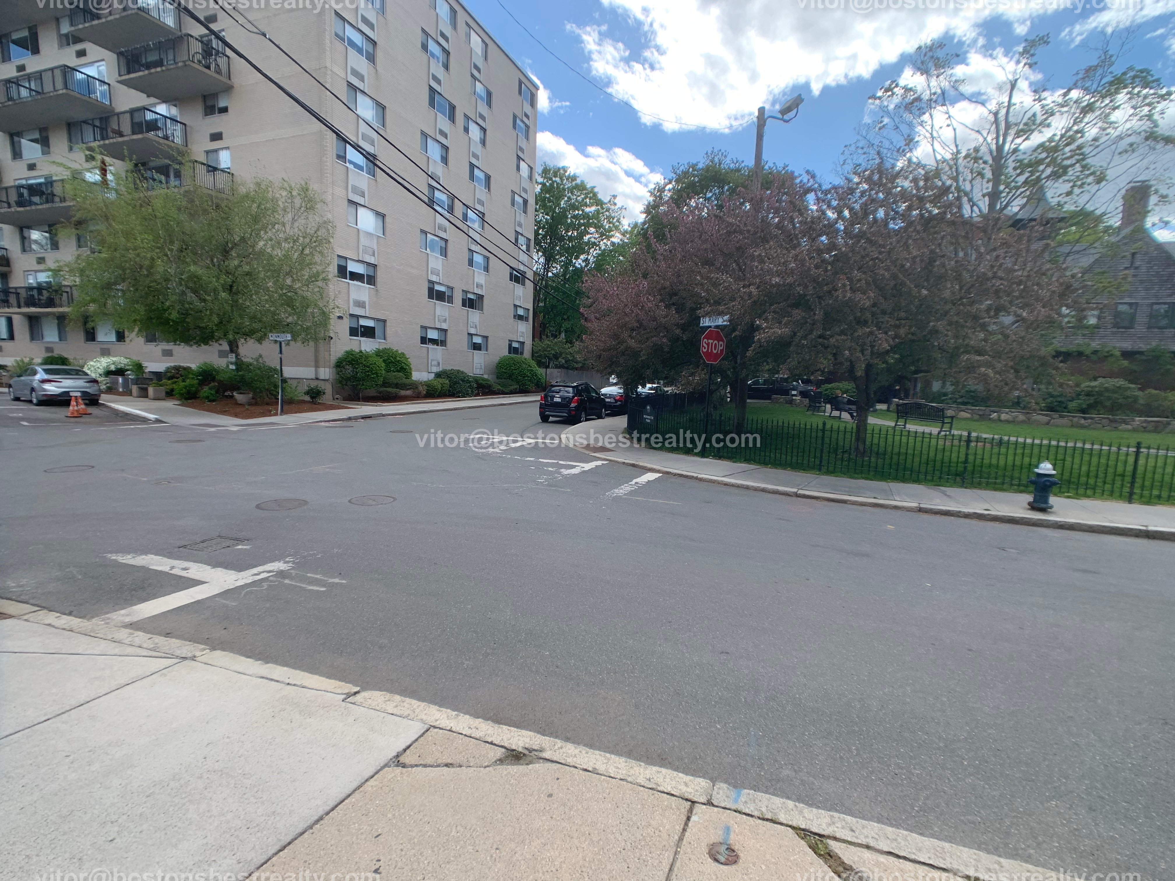 134 Saint Marys St, Longwood