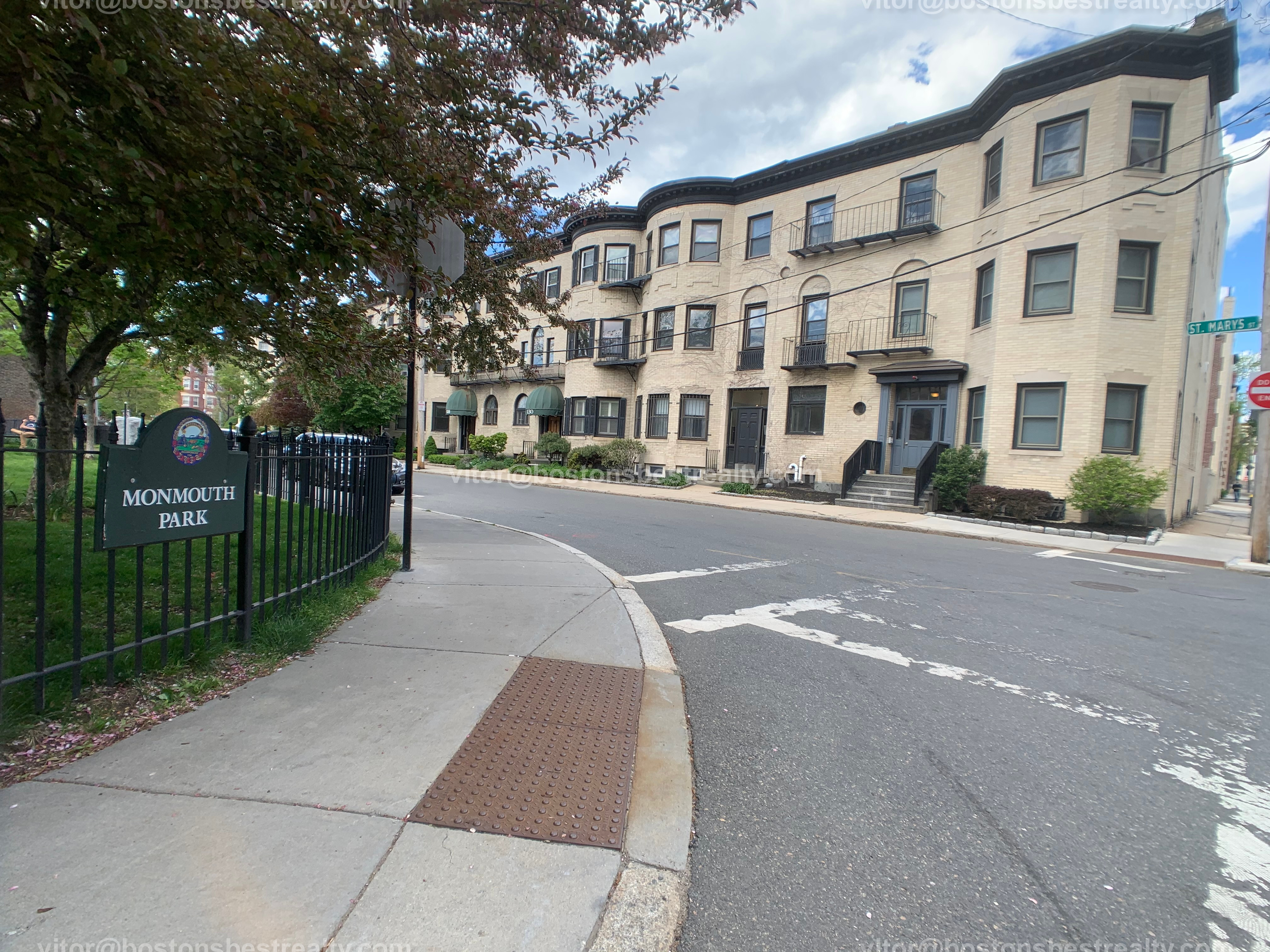 134 Saint Marys St, Longwood