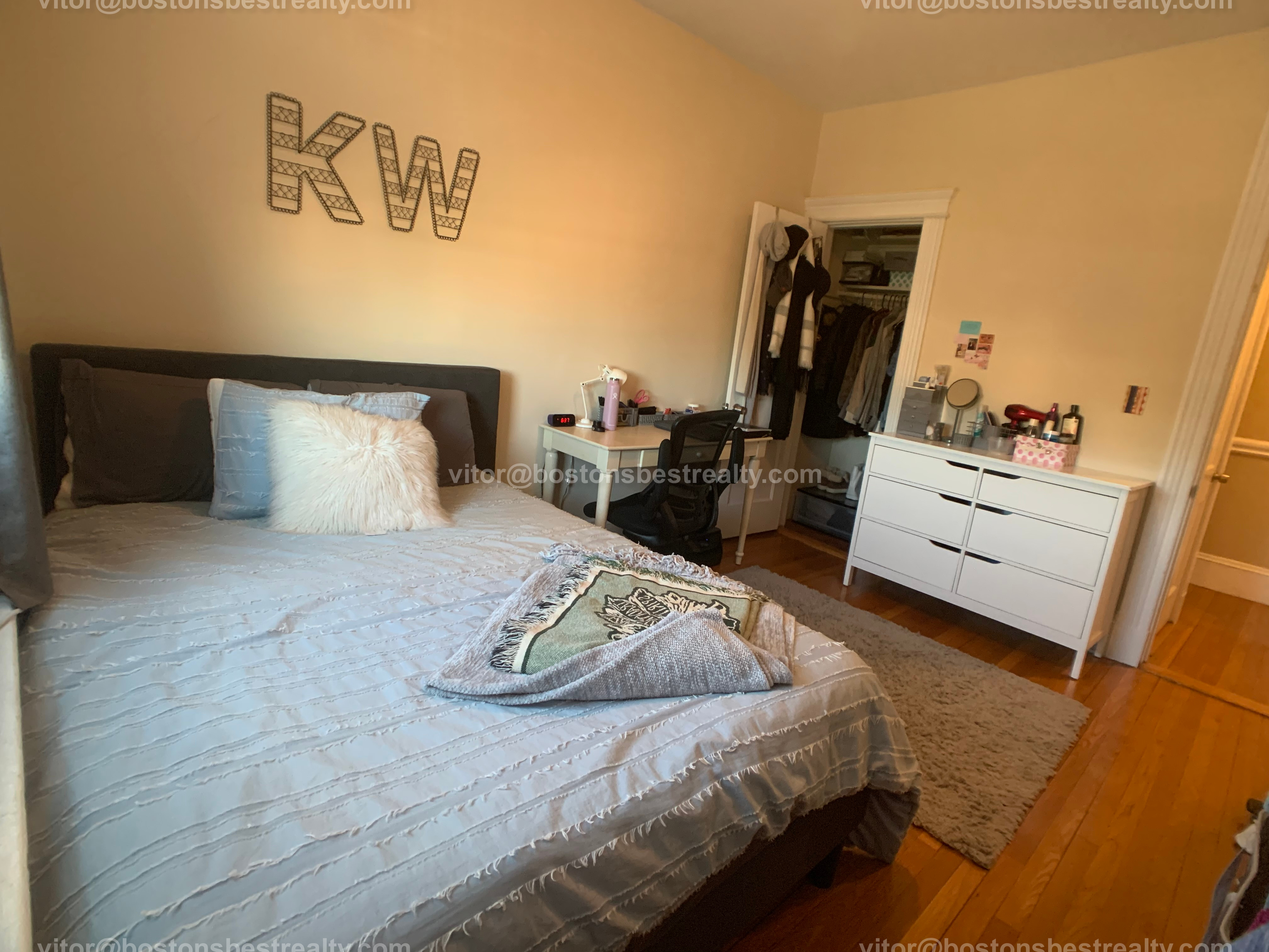 1323 Commonwealth Ave, Allston