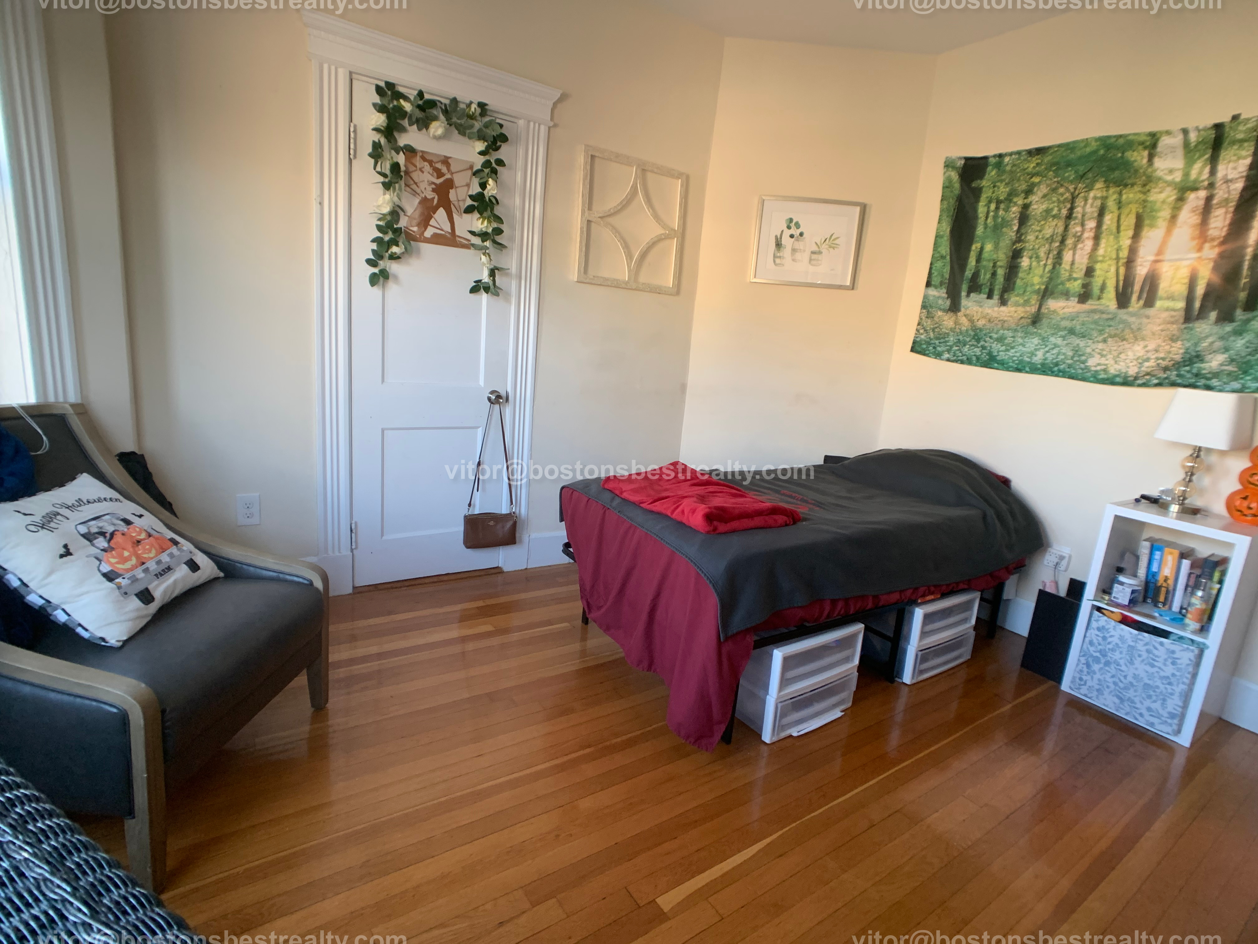 1323 Commonwealth Ave, Allston