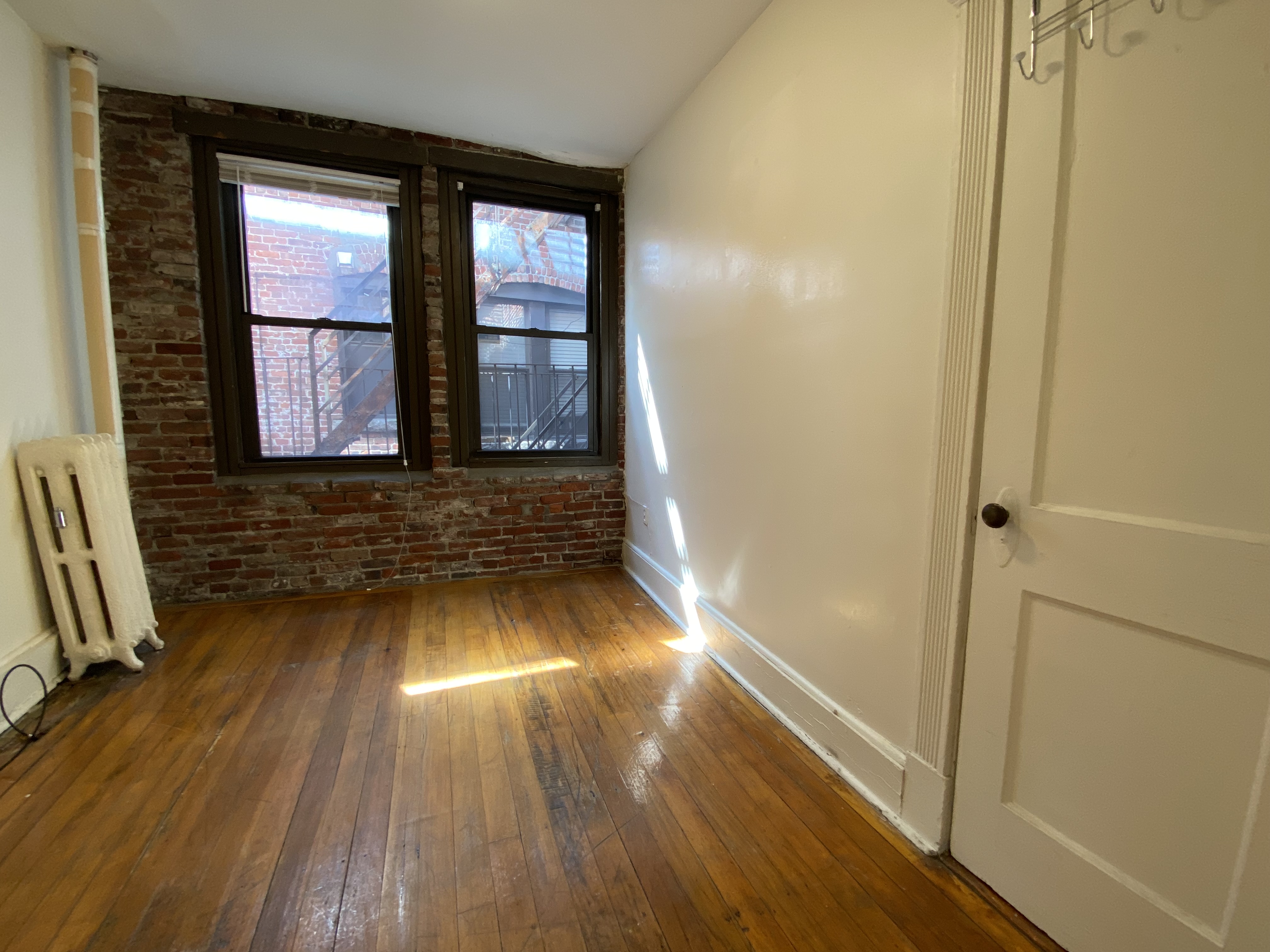 54 Burbank St, Fenway