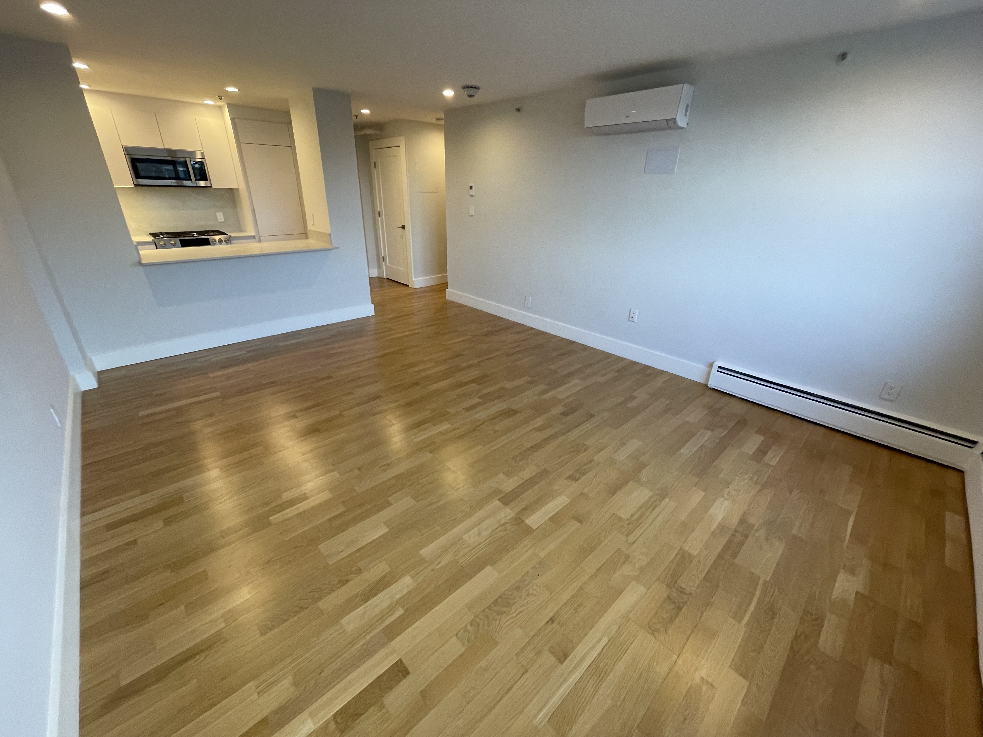 1410 Columbia Rd, South Boston