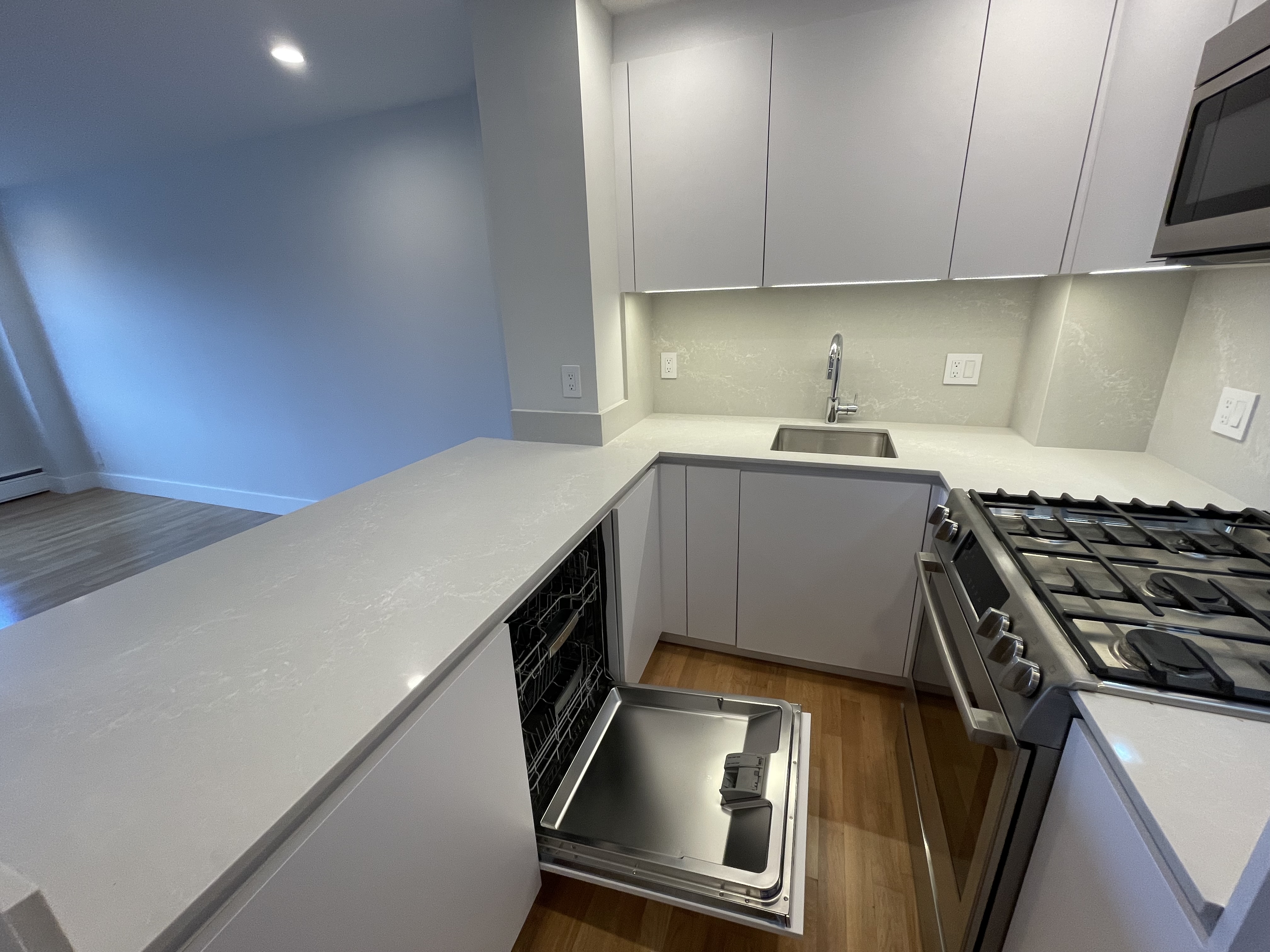 1410 Columbia Rd, South Boston