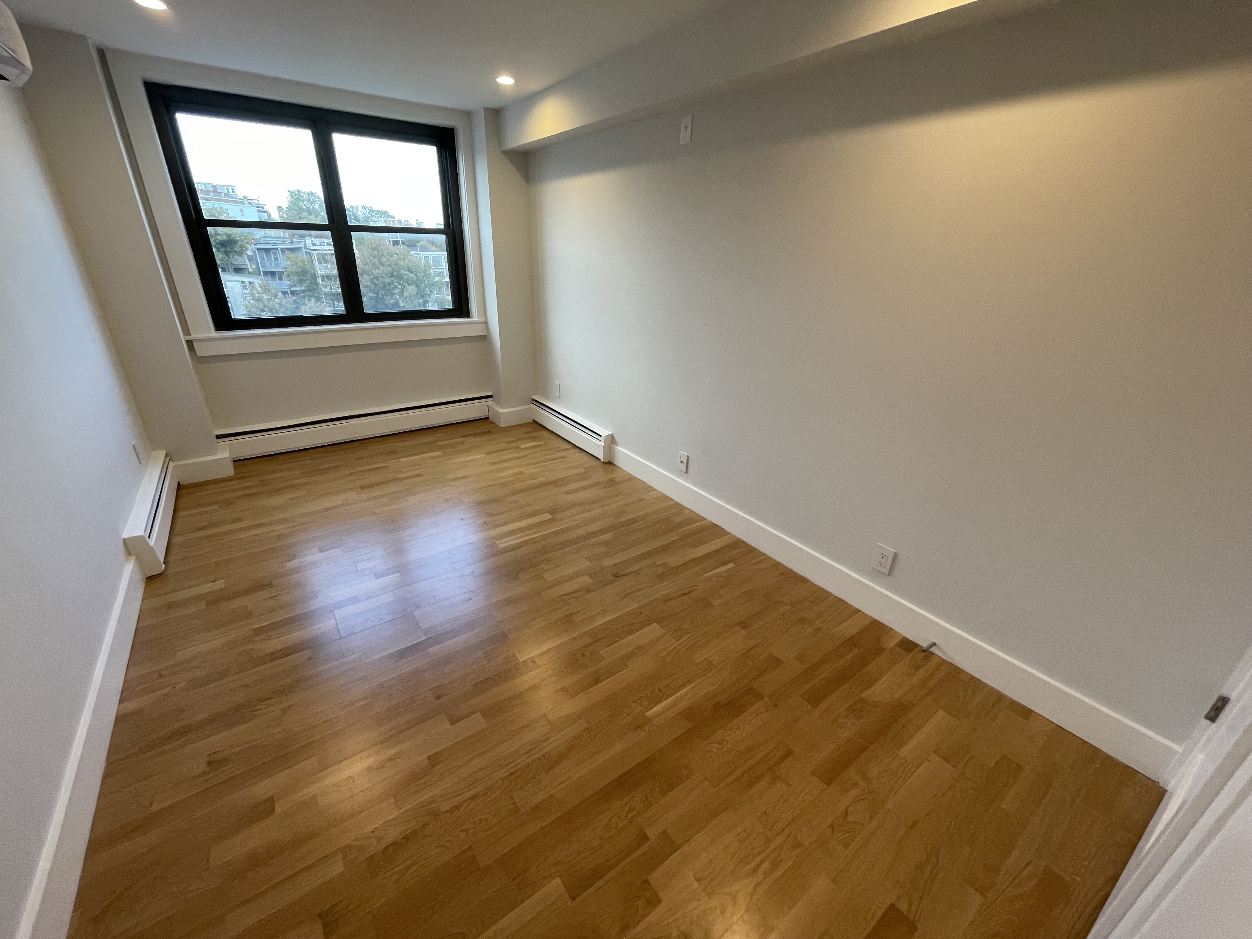 1410 Columbia Rd, South Boston