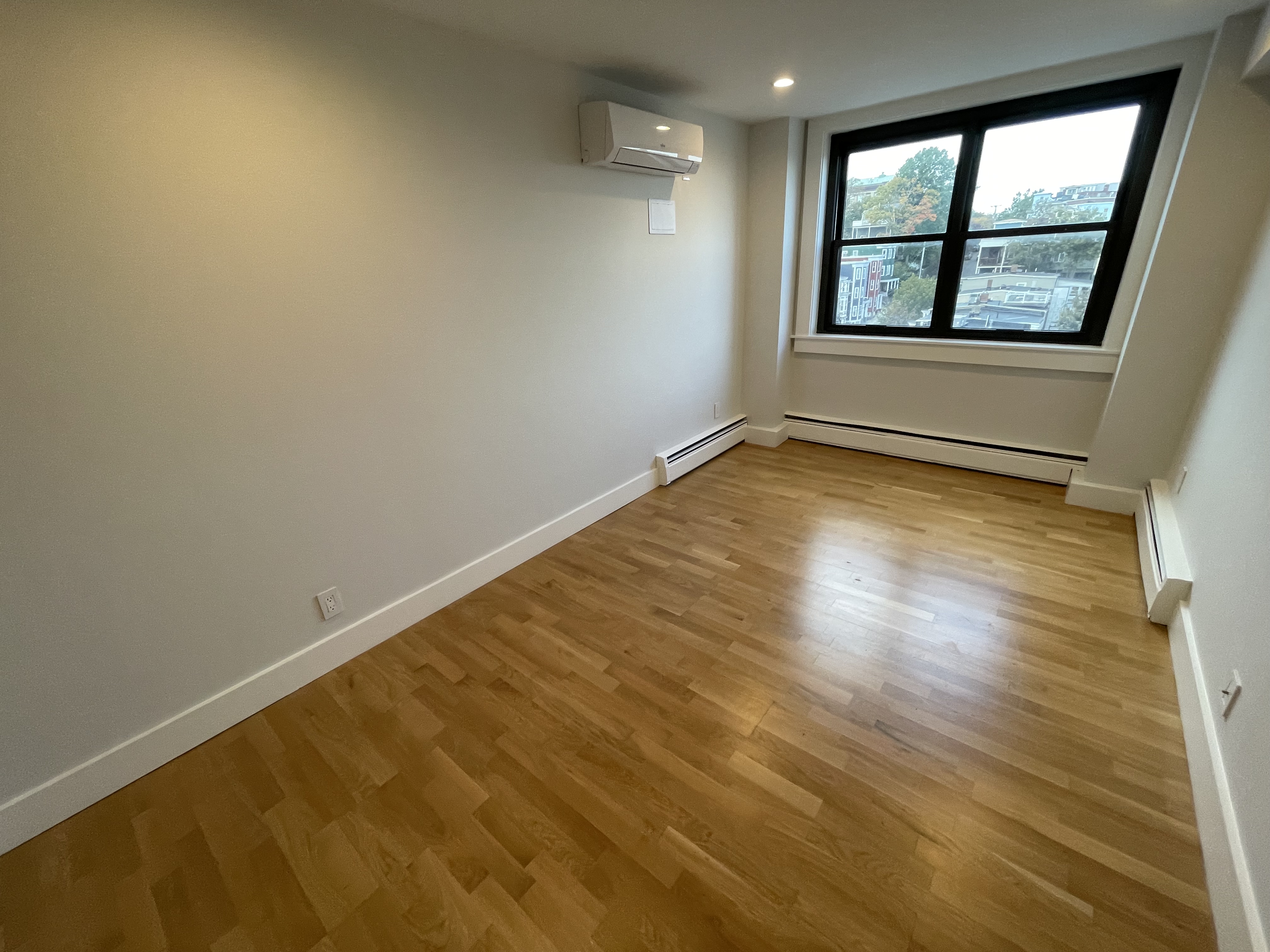 1410 Columbia Rd, South Boston