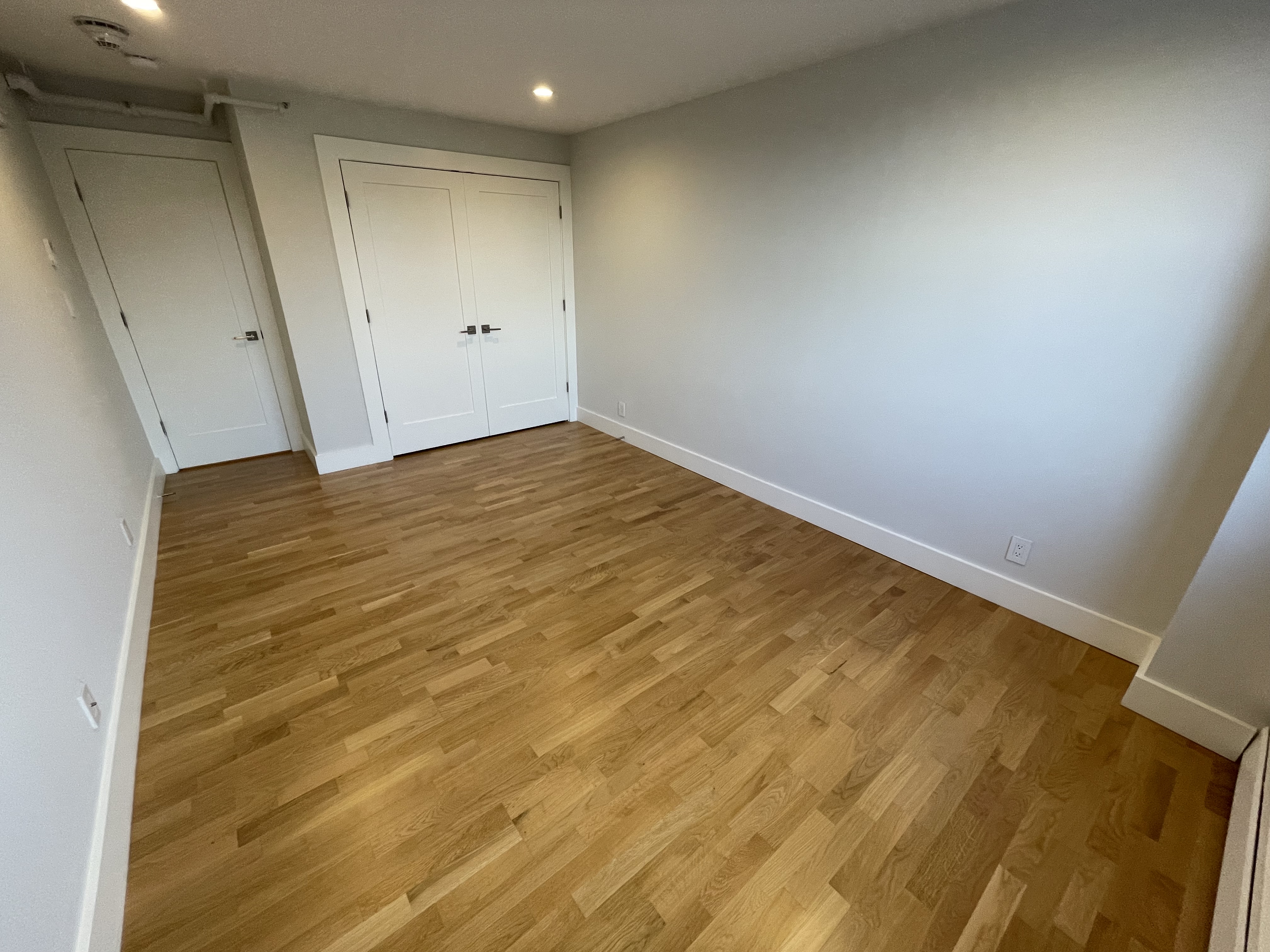 1410 Columbia Rd, South Boston