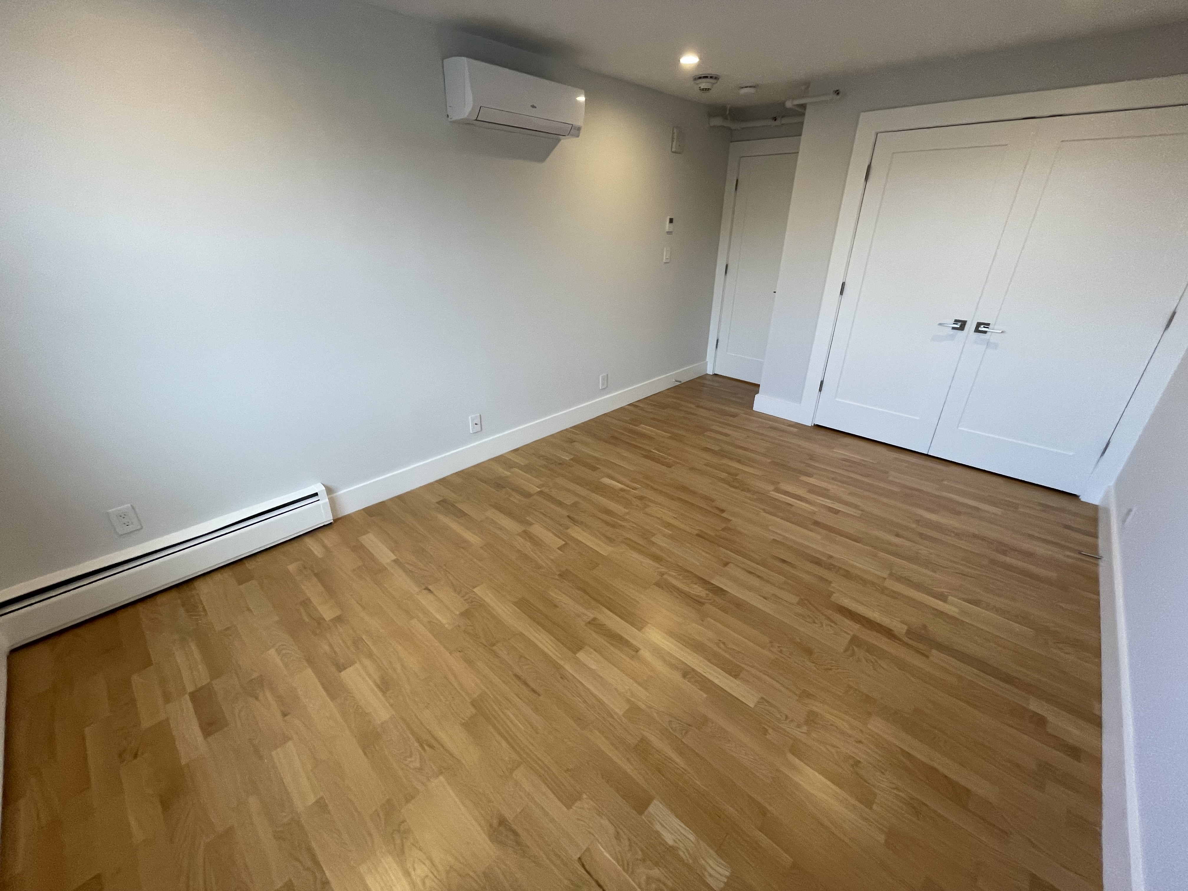 1410 Columbia Rd, South Boston