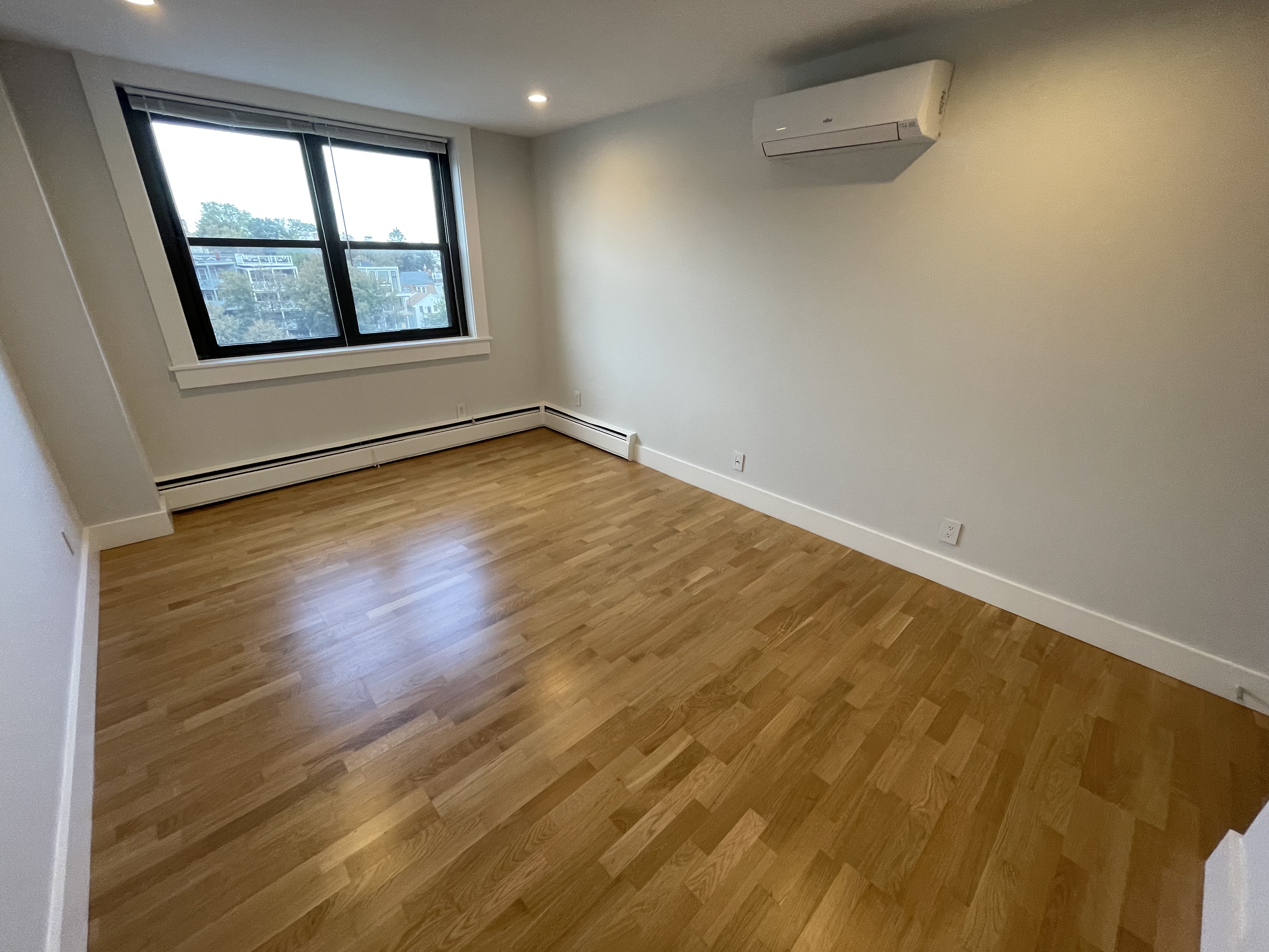 1410 Columbia Rd, South Boston