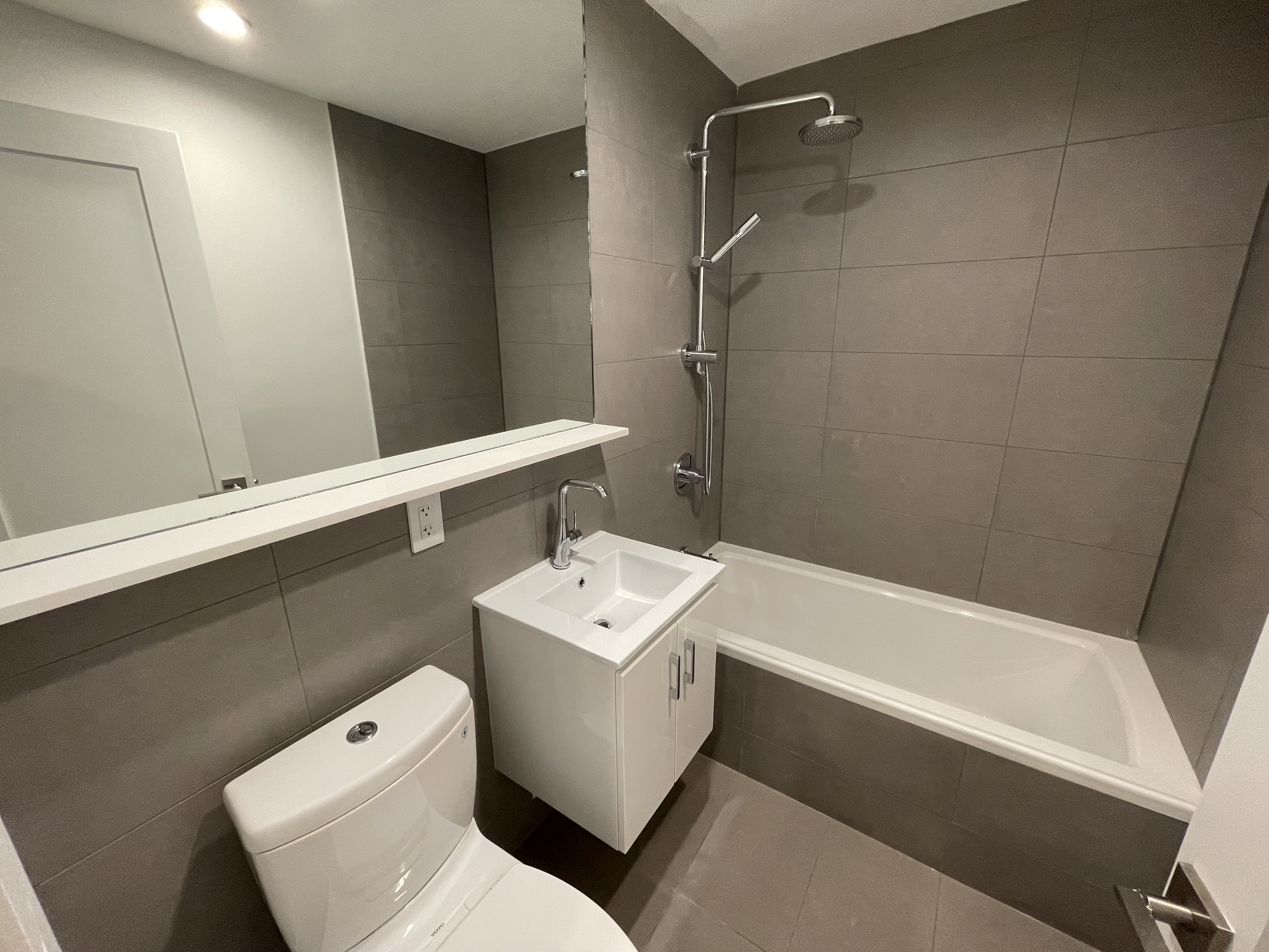 1410 Columbia Rd, South Boston