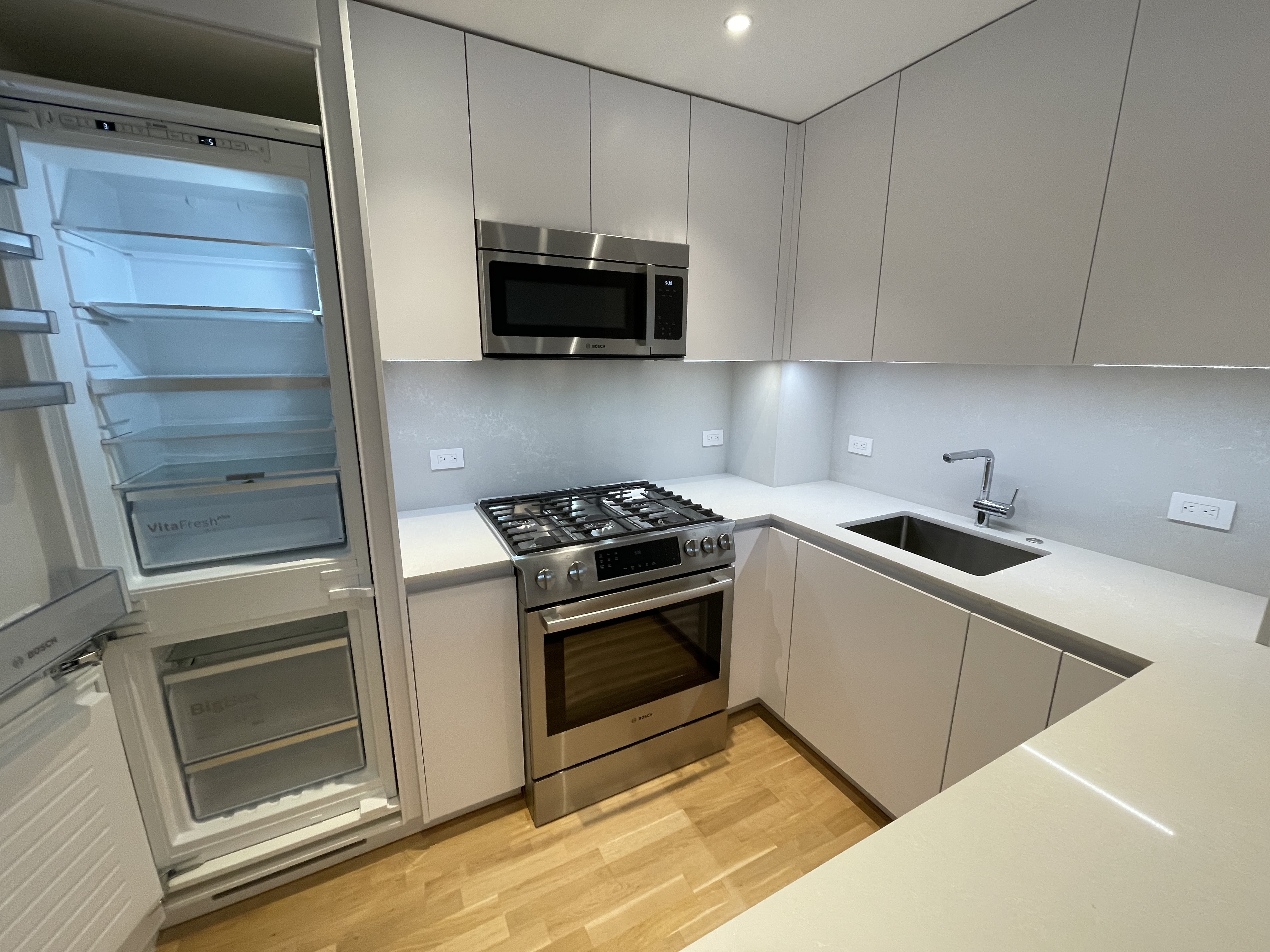 1410 Columbia Rd, South Boston