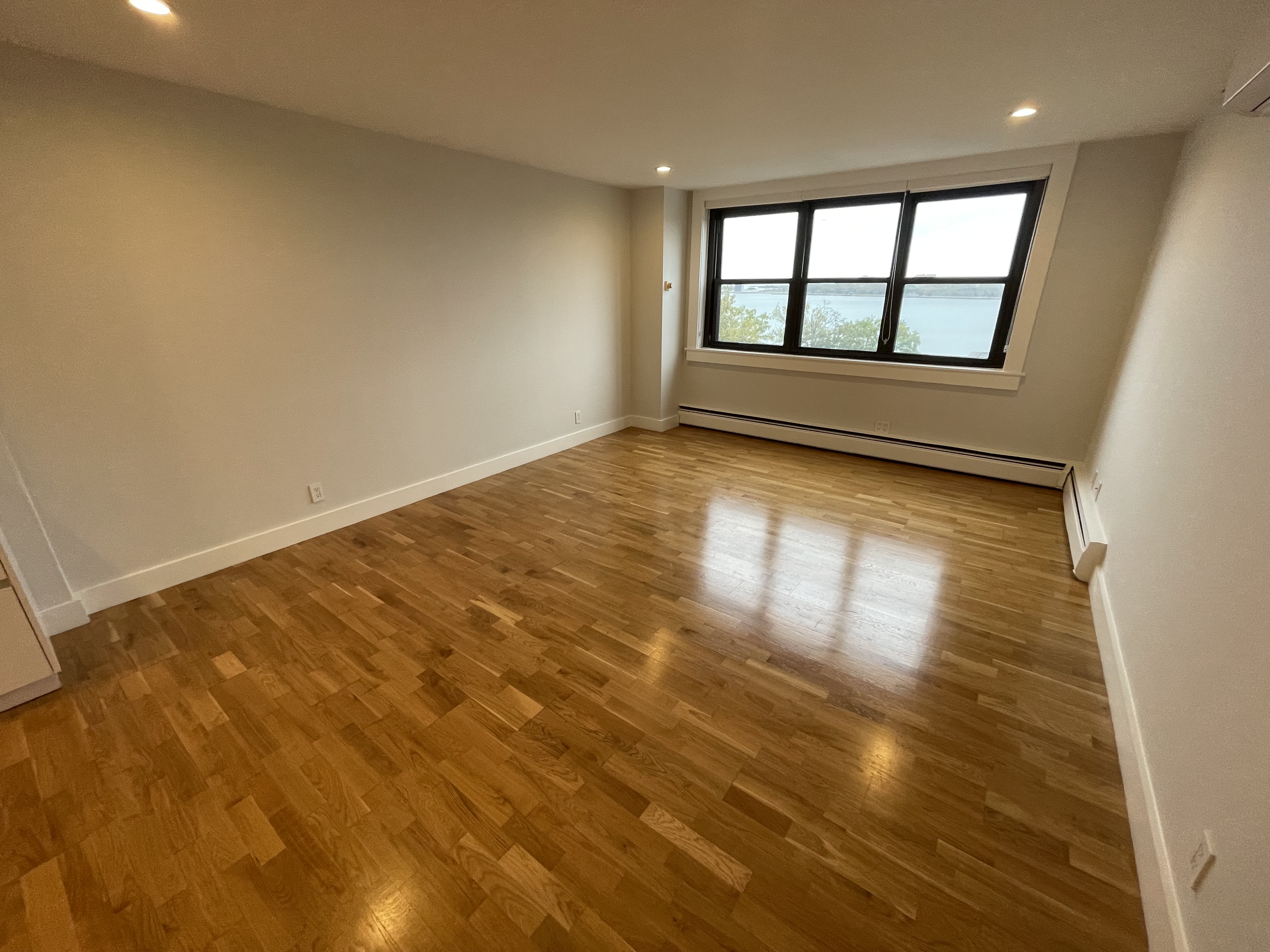 1410 Columbia Rd, South Boston