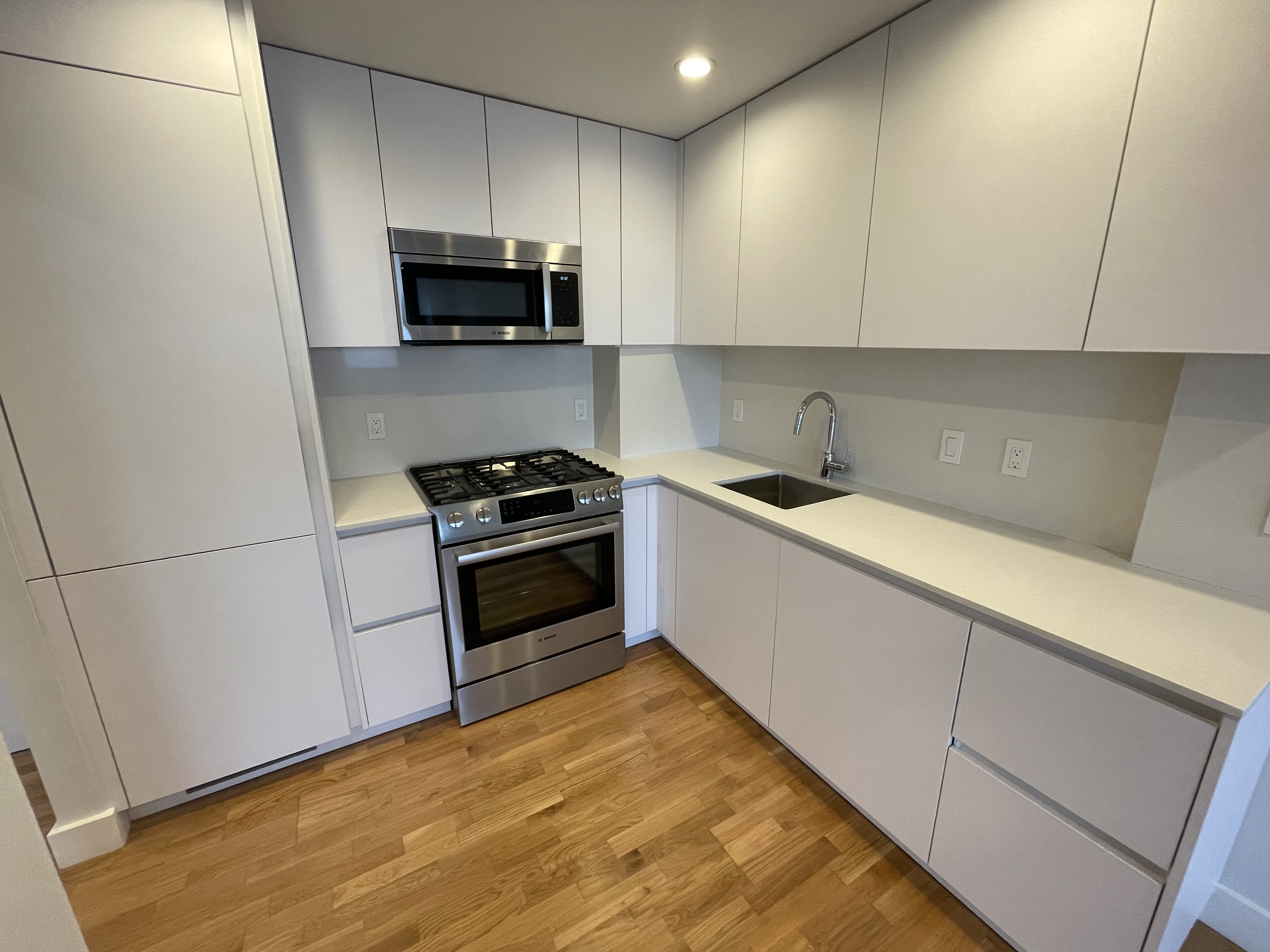 1410 Columbia Rd, South Boston