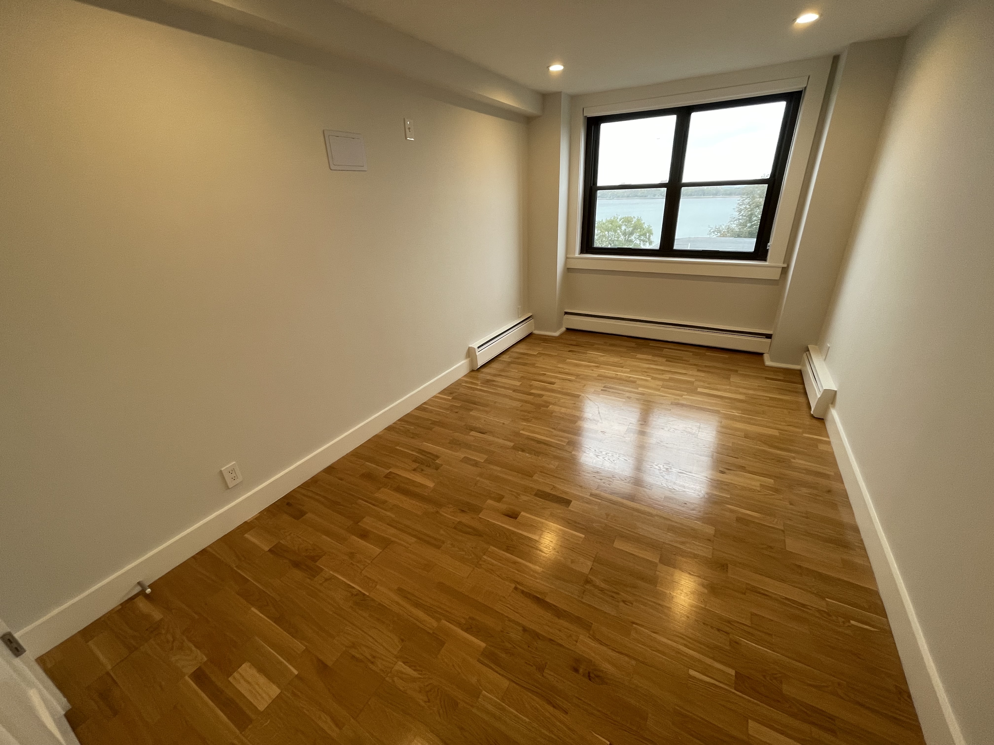 1410 Columbia Rd, South Boston