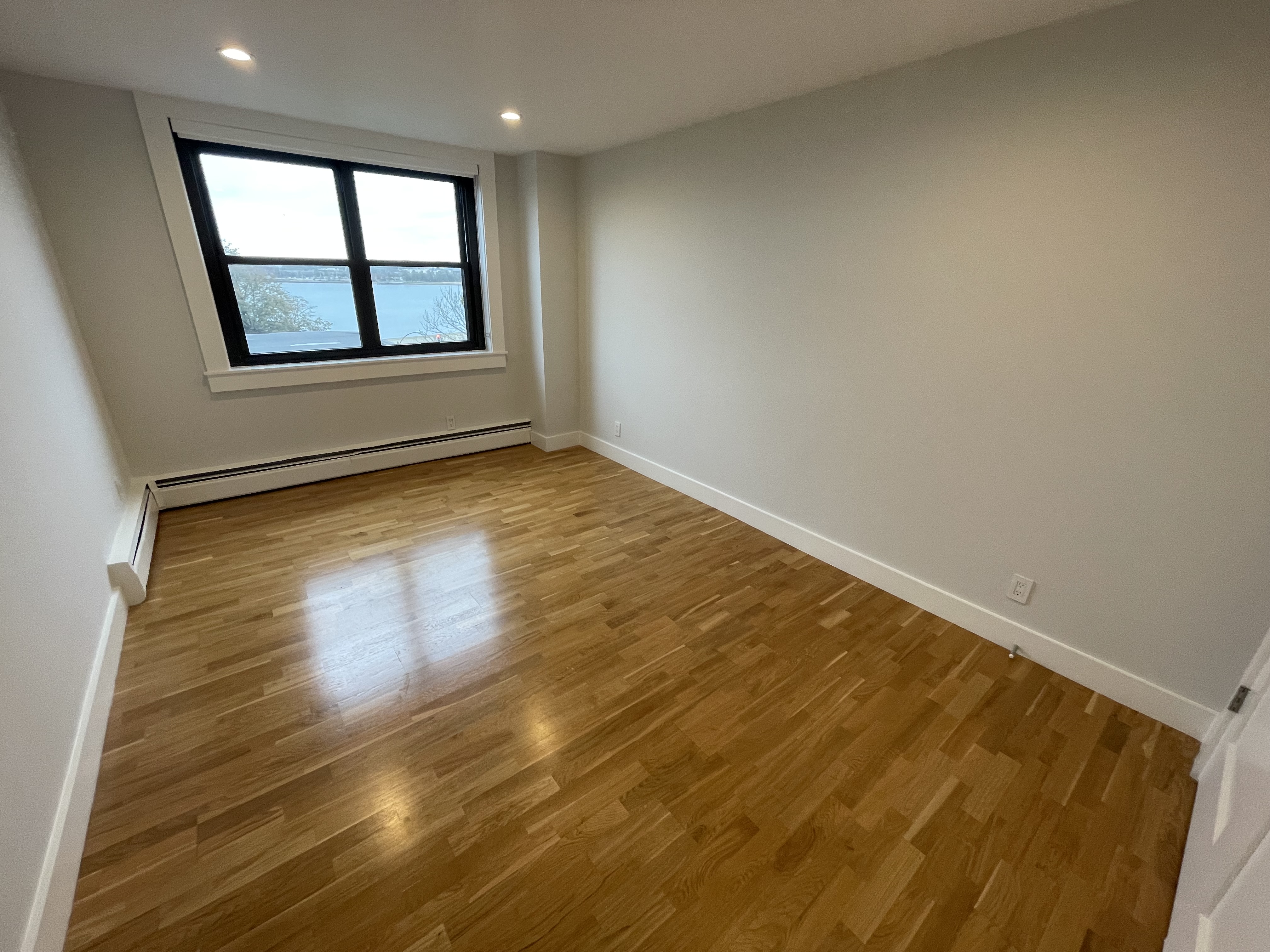 1410 Columbia Rd, South Boston