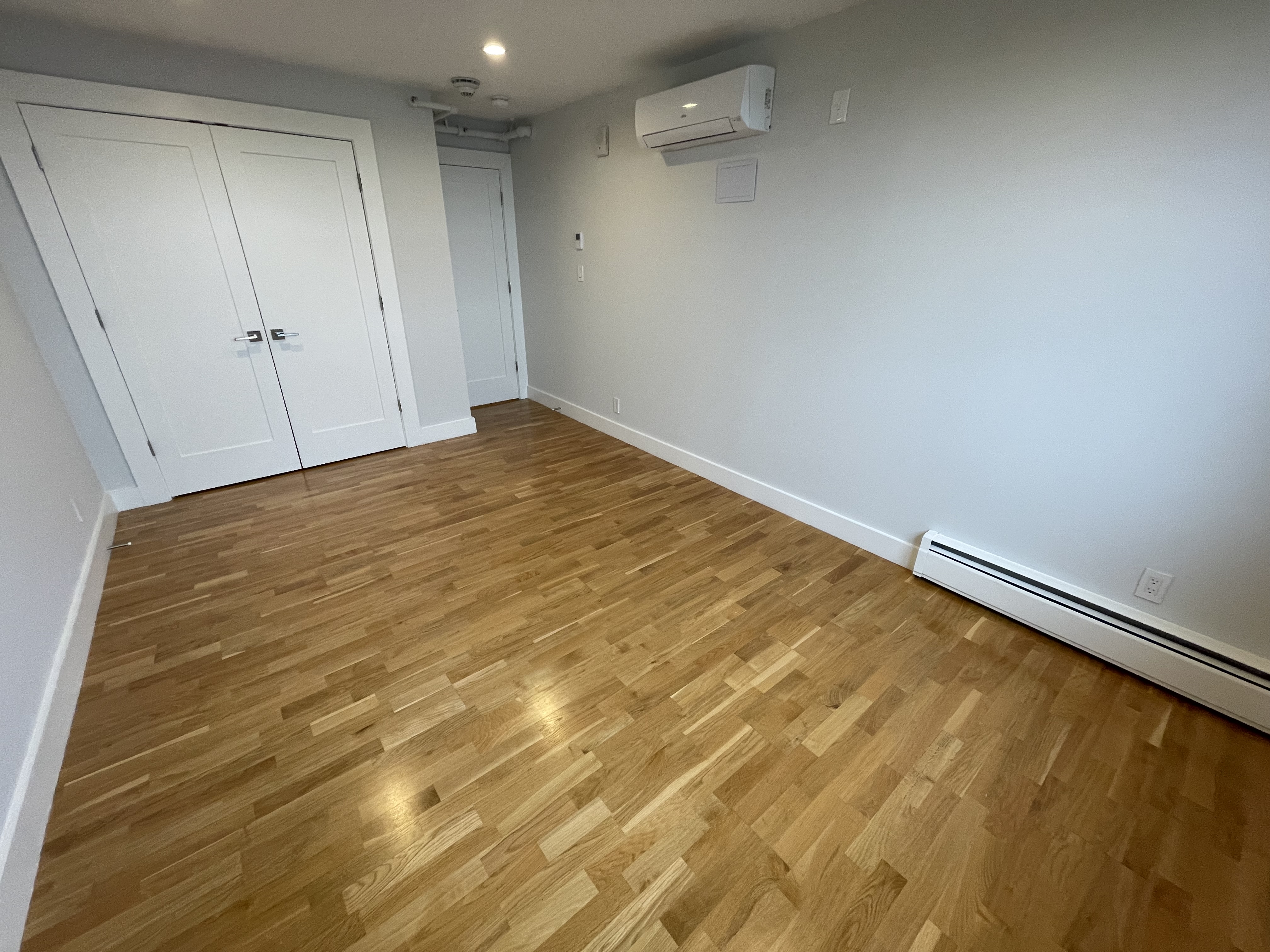 1410 Columbia Rd, South Boston