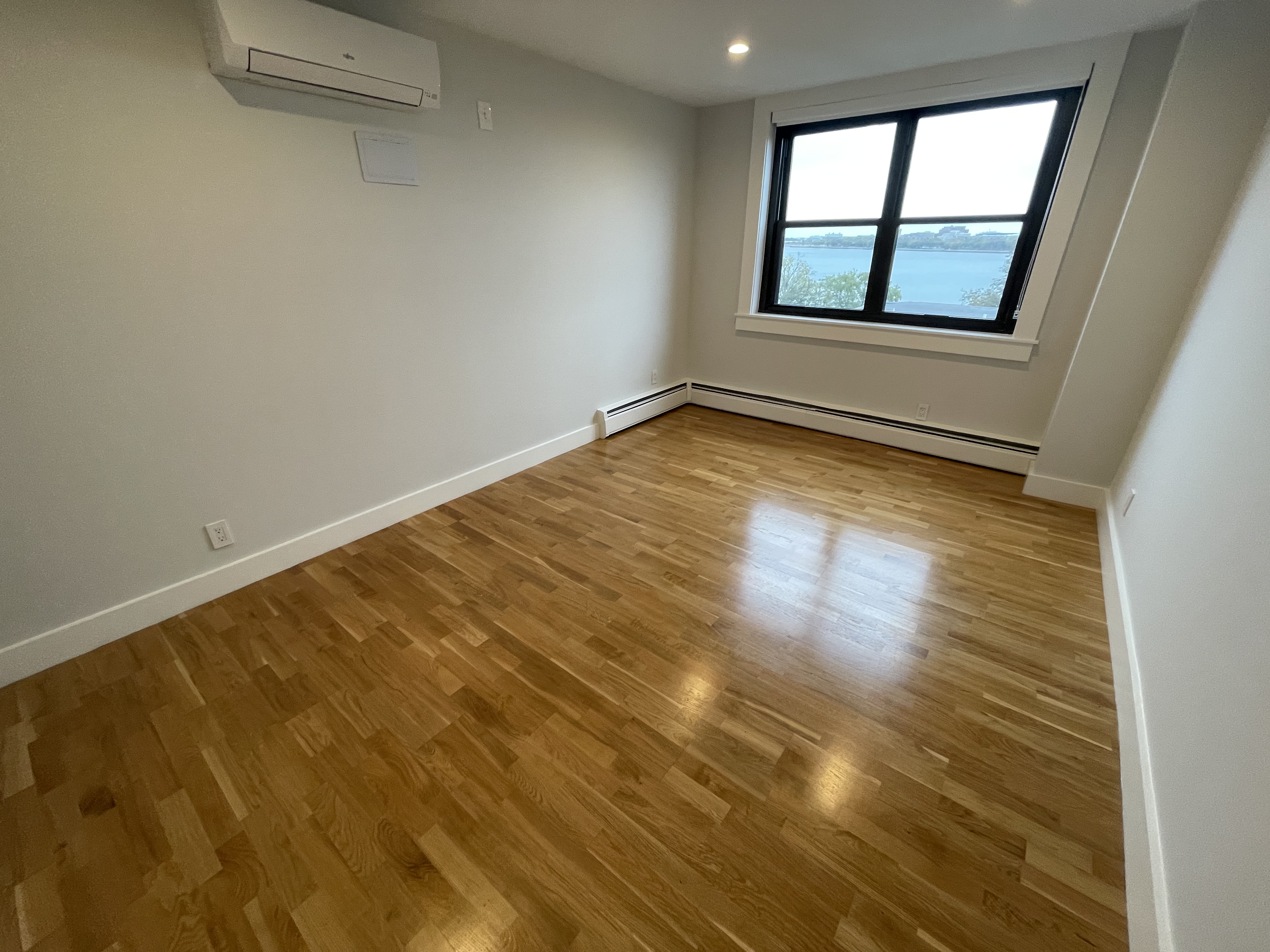 1410 Columbia Rd, South Boston