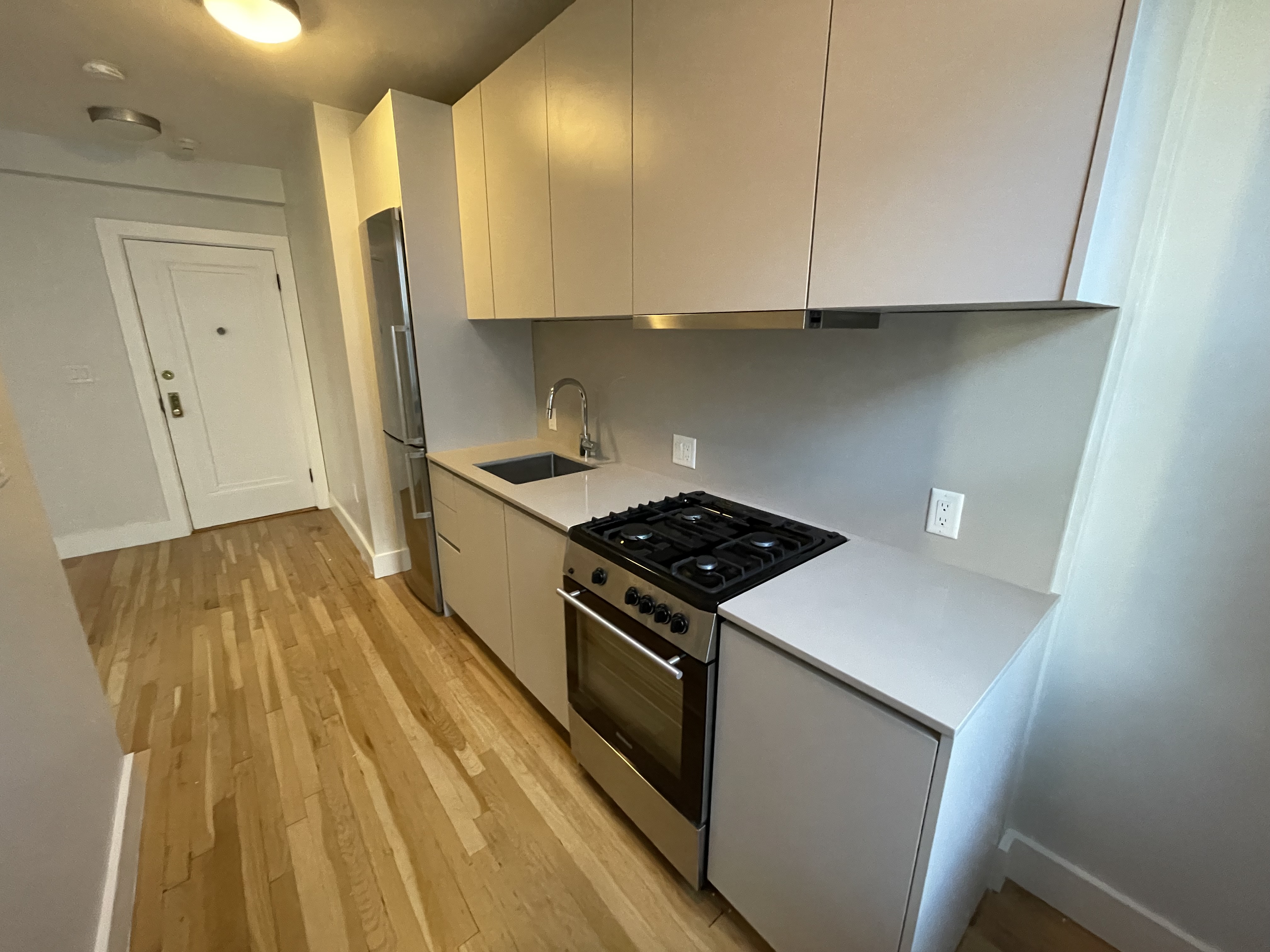 136 Highland Ave, Winter Hill