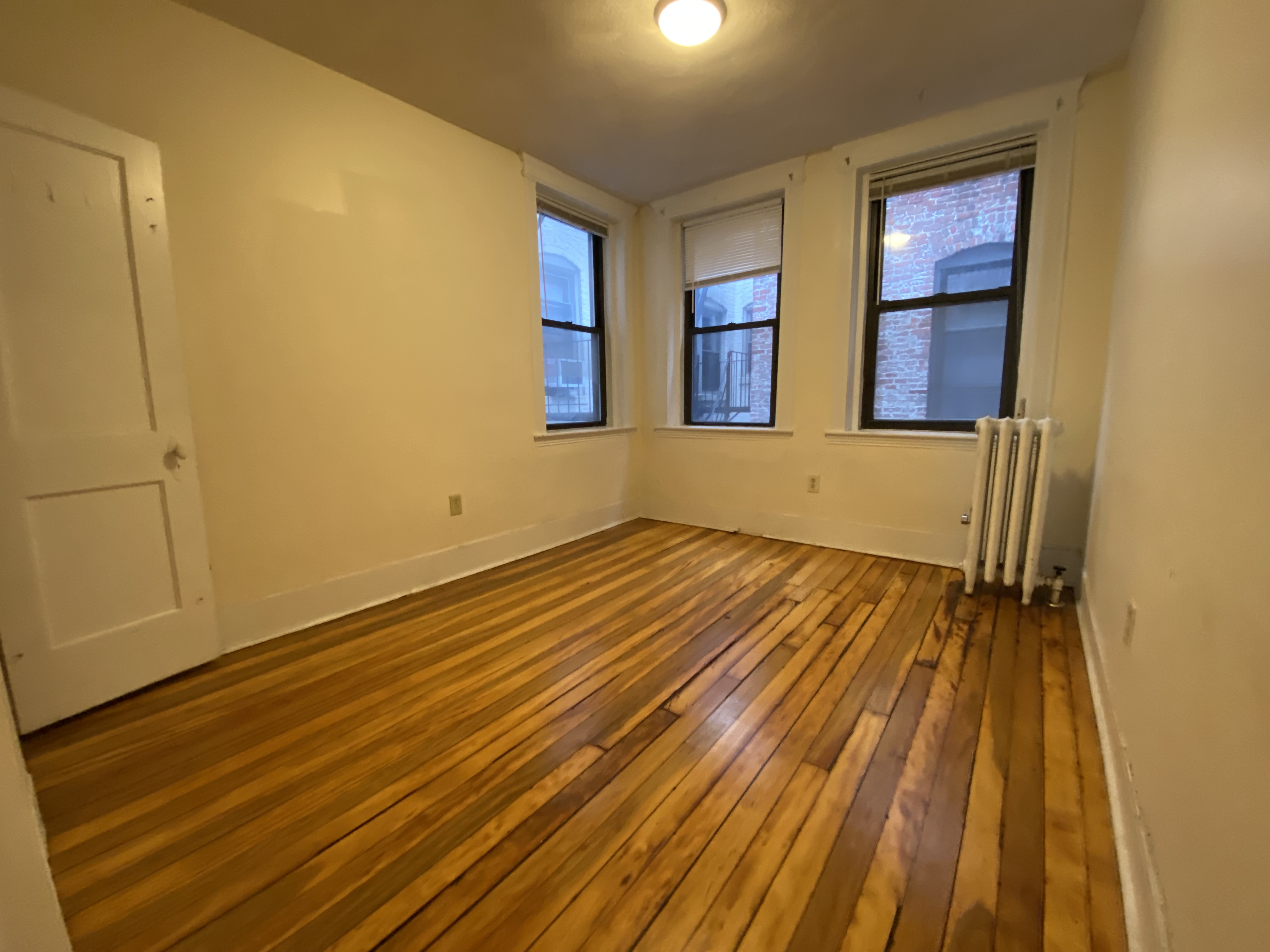 54 Burbank St, Fenway