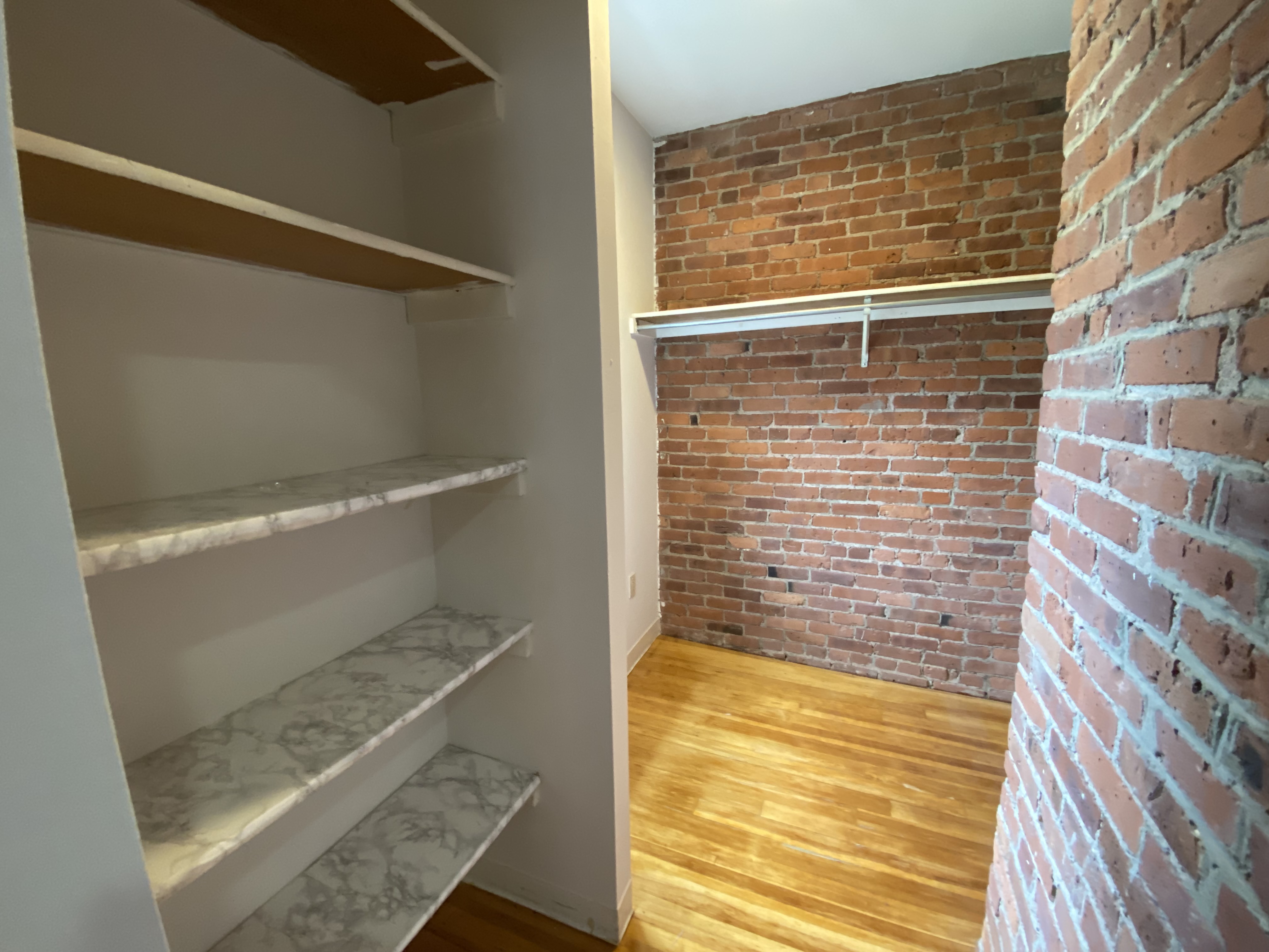 111 Gainsborough St, Fenway