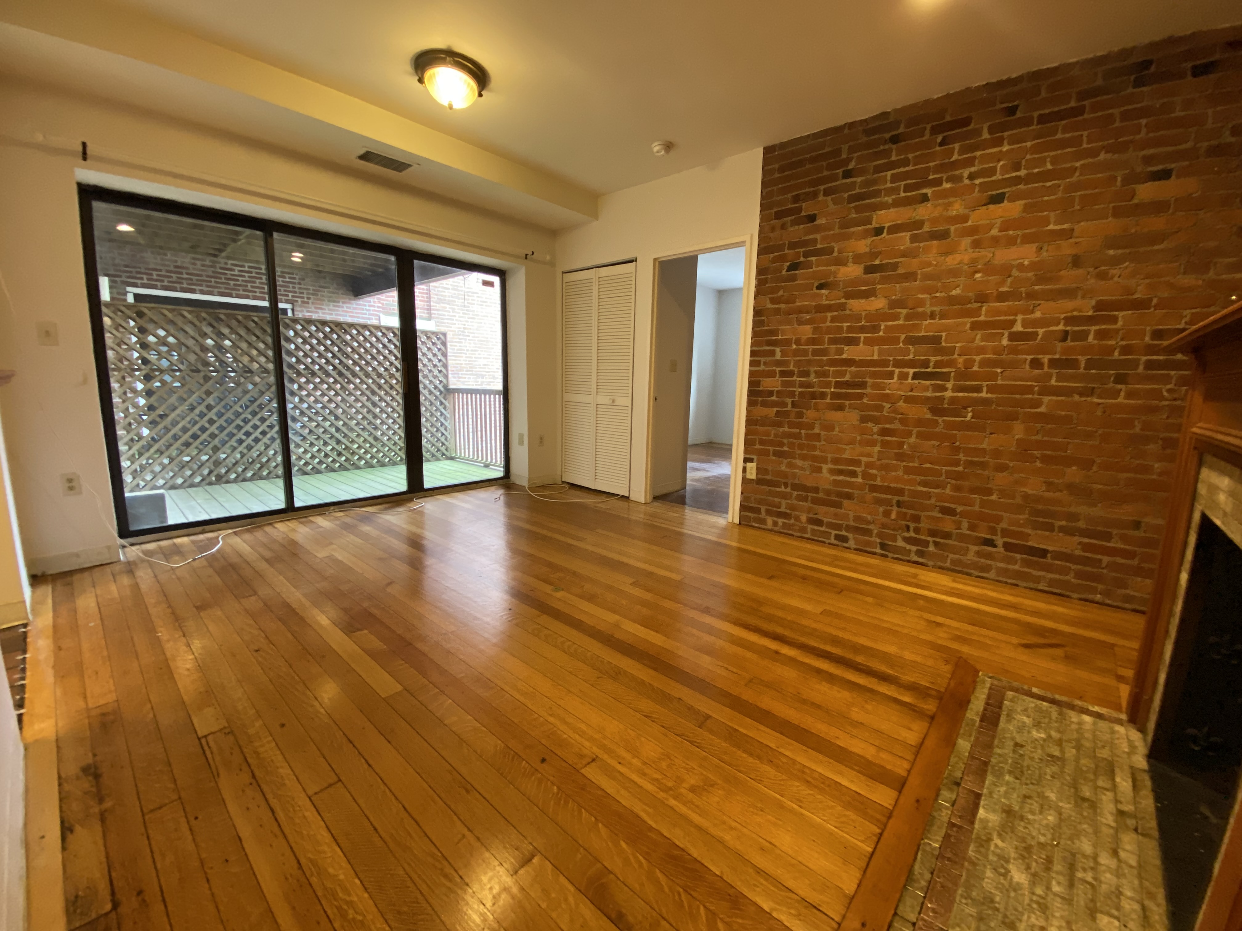 111 Gainsborough St, Fenway