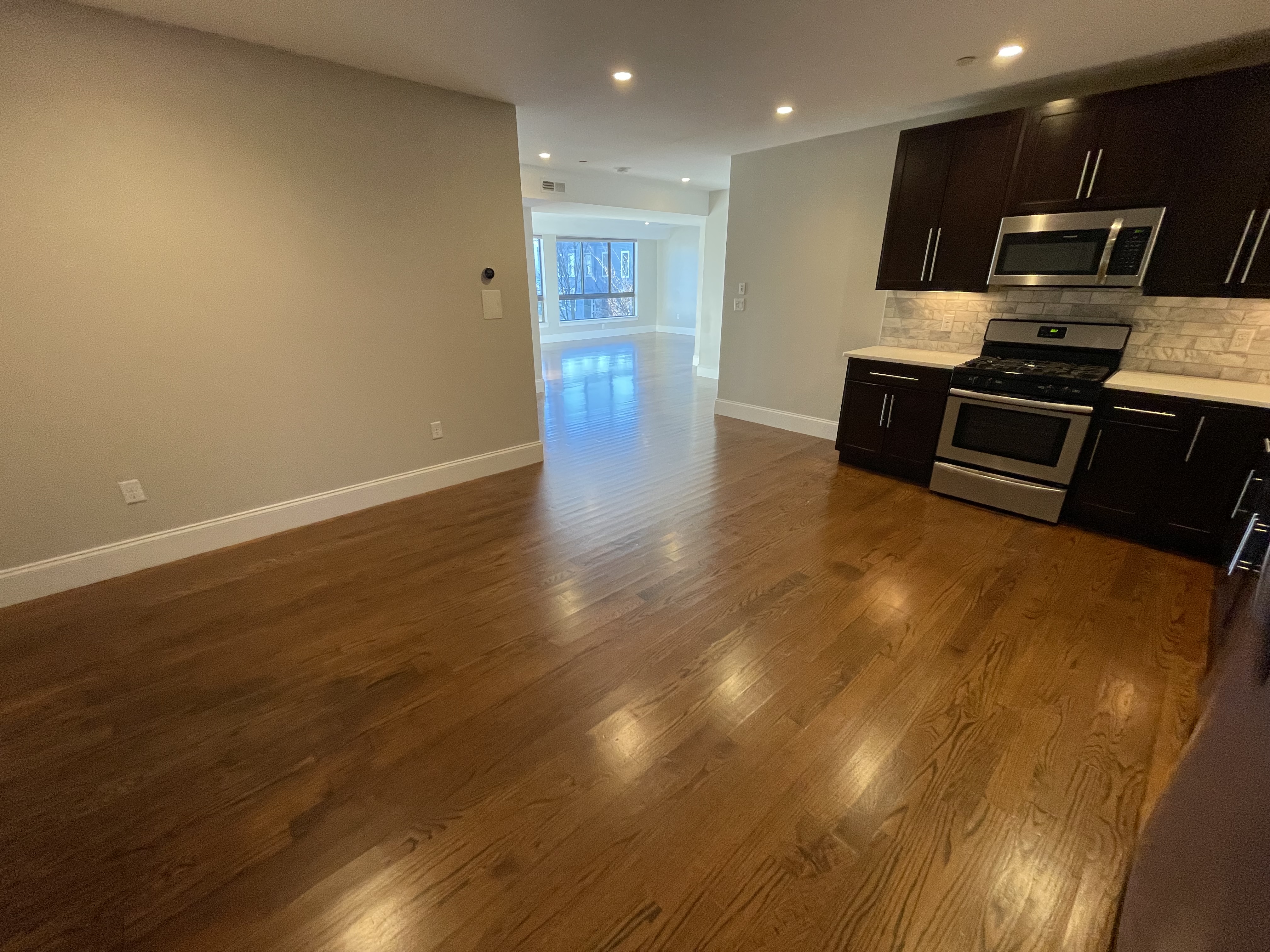 339 D St, South Boston