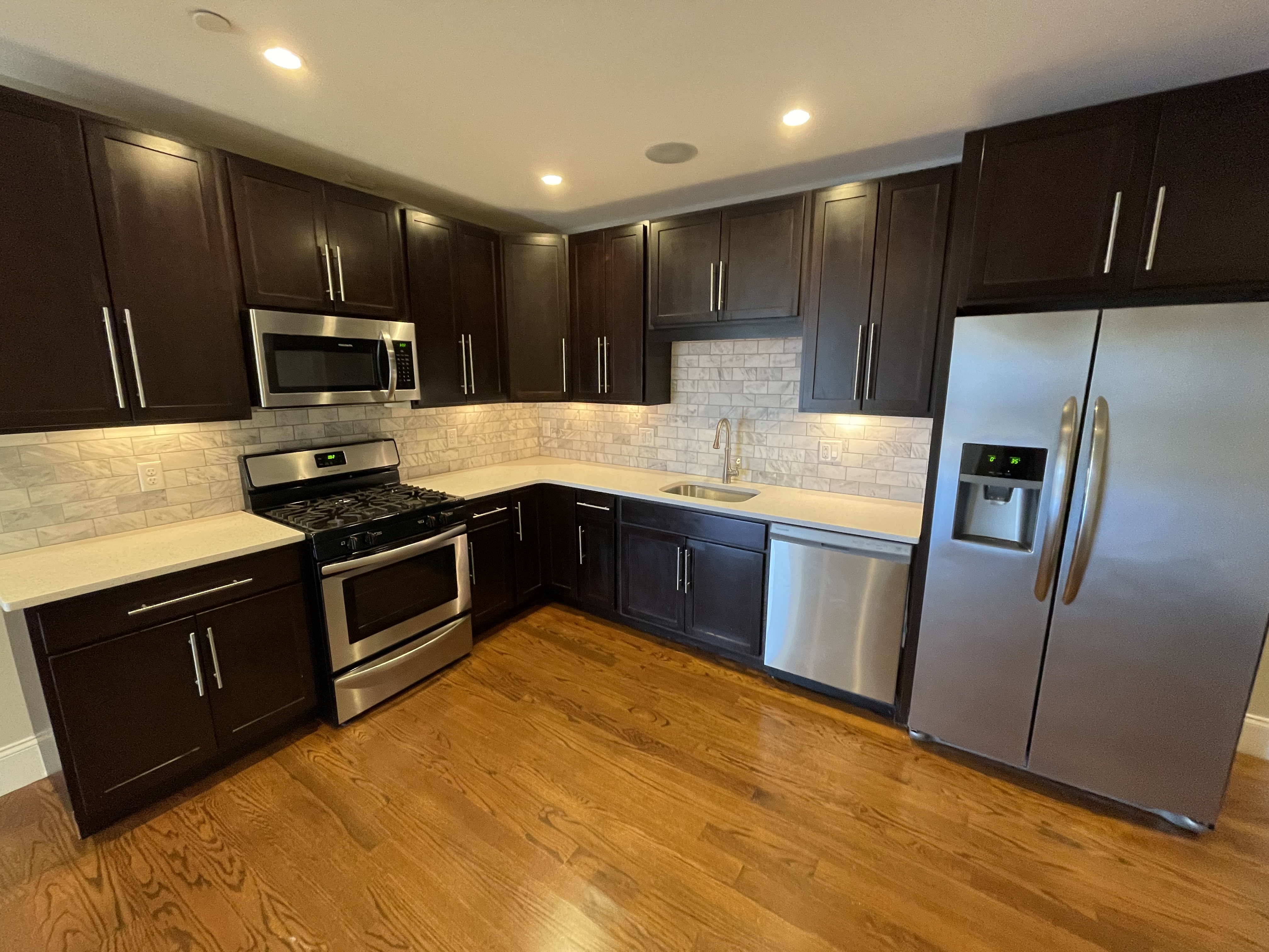 339 D St, South Boston