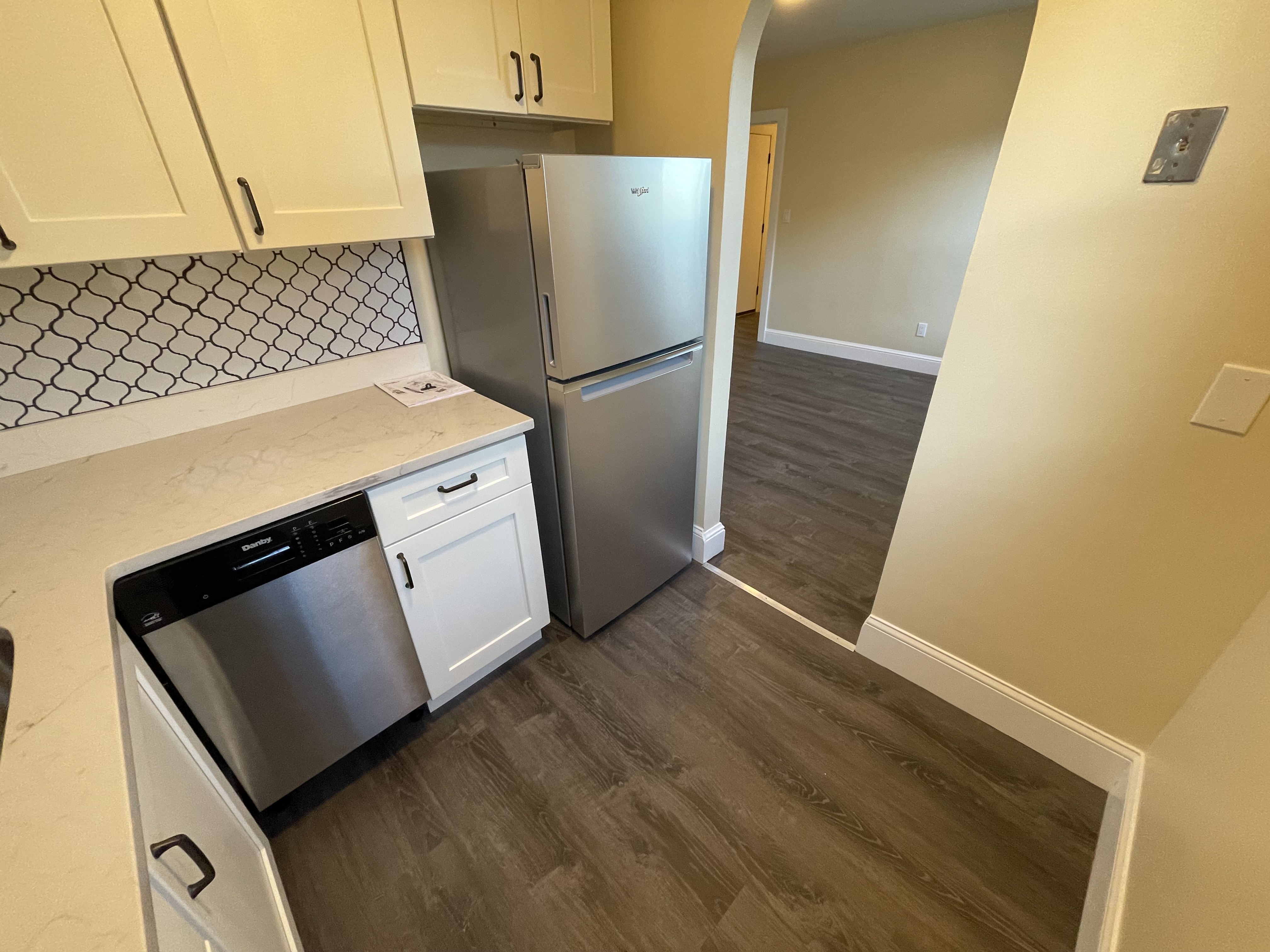 87 Winthrop Shore Dr, Winthrop