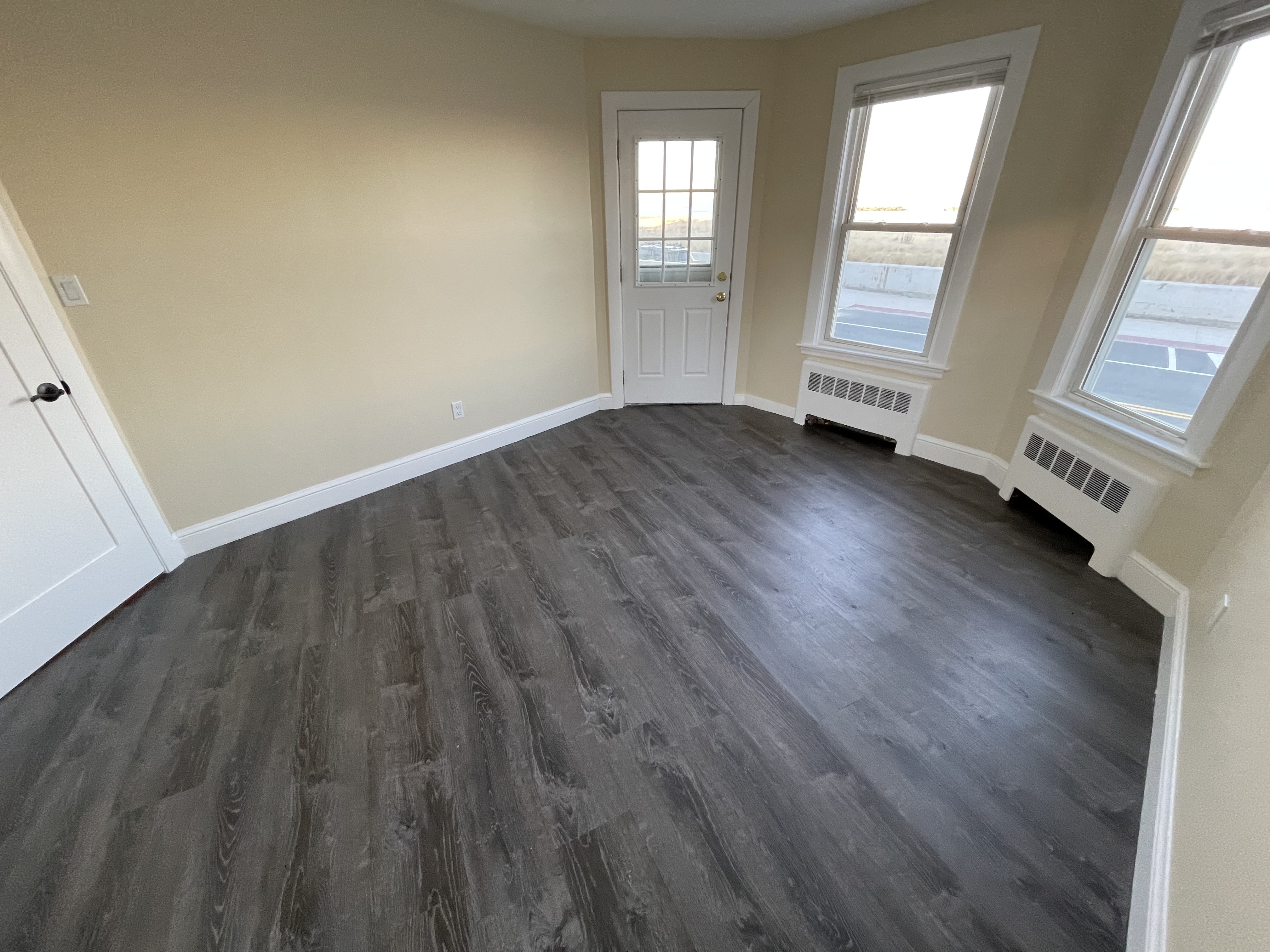 87 Winthrop Shore Dr, Winthrop