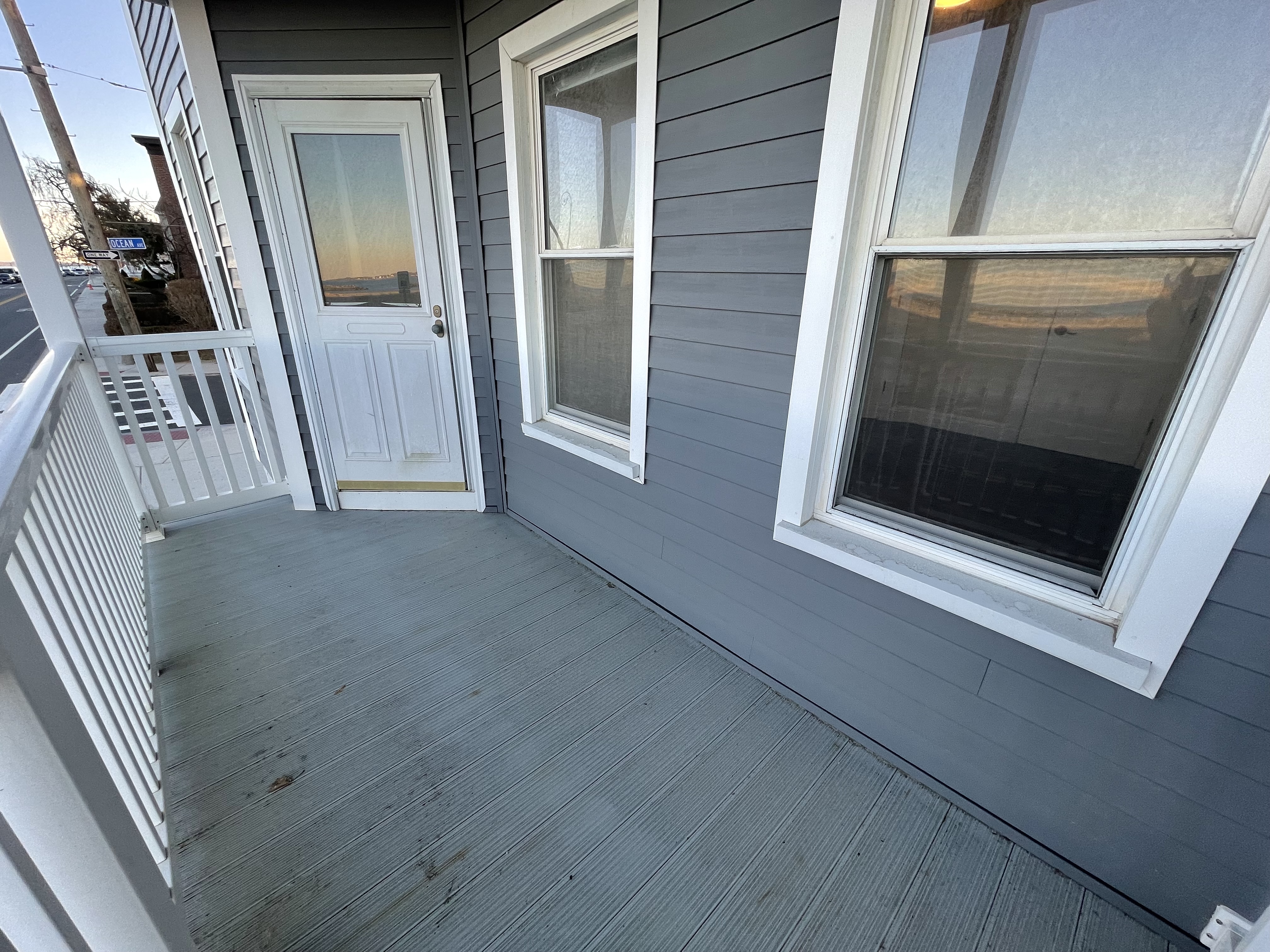 87 Winthrop Shore Dr, Winthrop