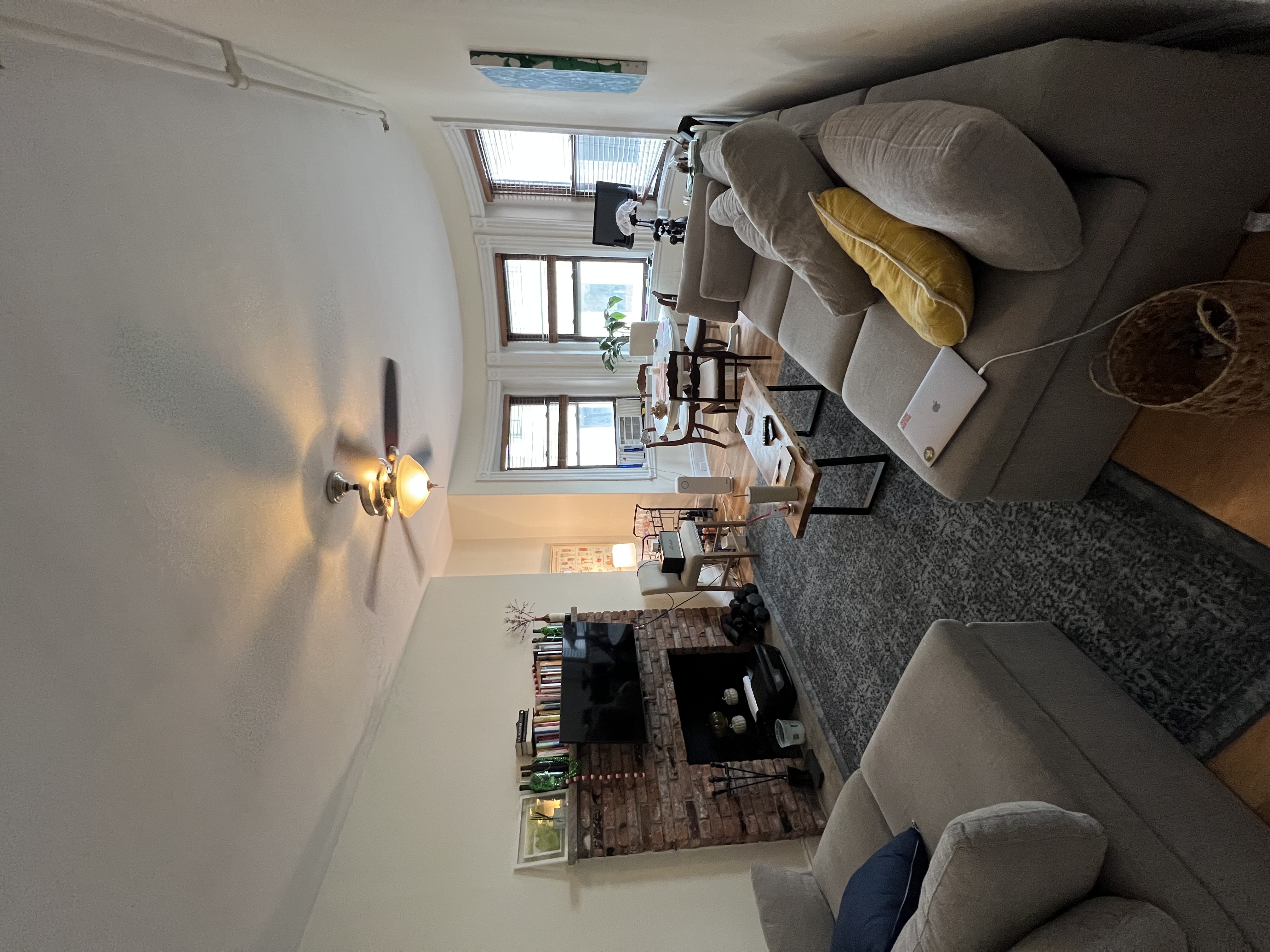 913 Boylston St, Back Bay