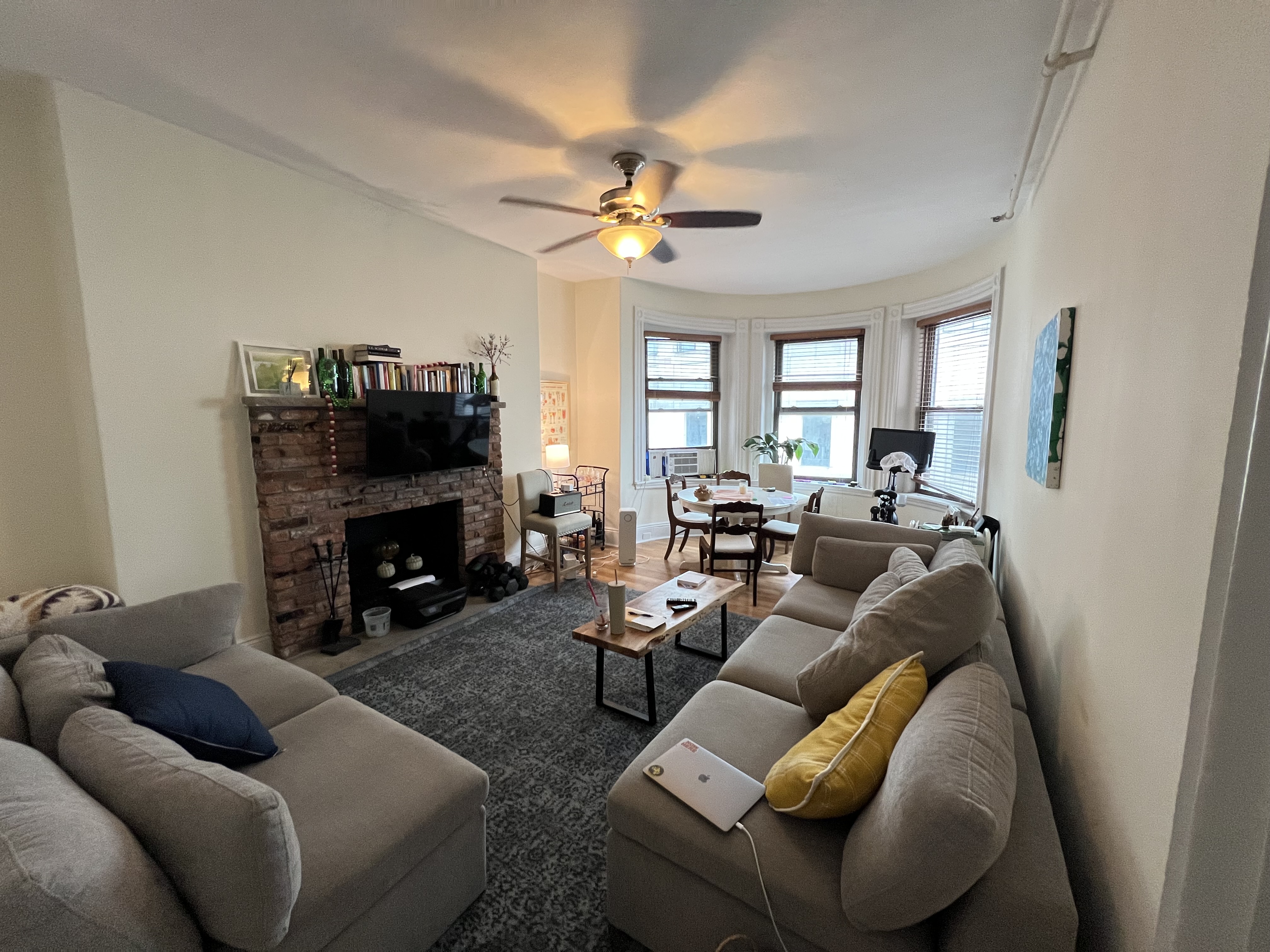 913 Boylston St, Back Bay