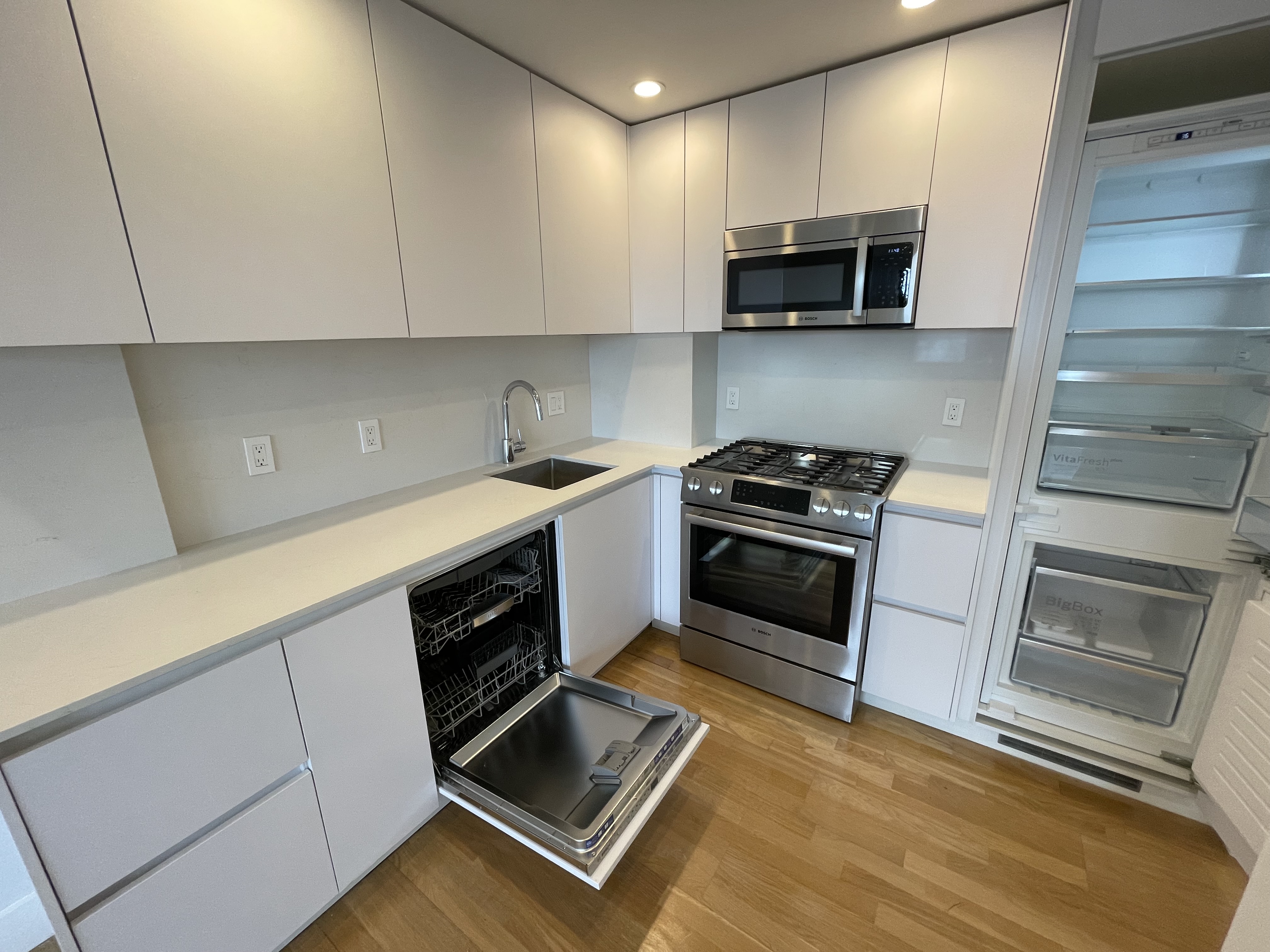 1410 Columbia Rd, South Boston