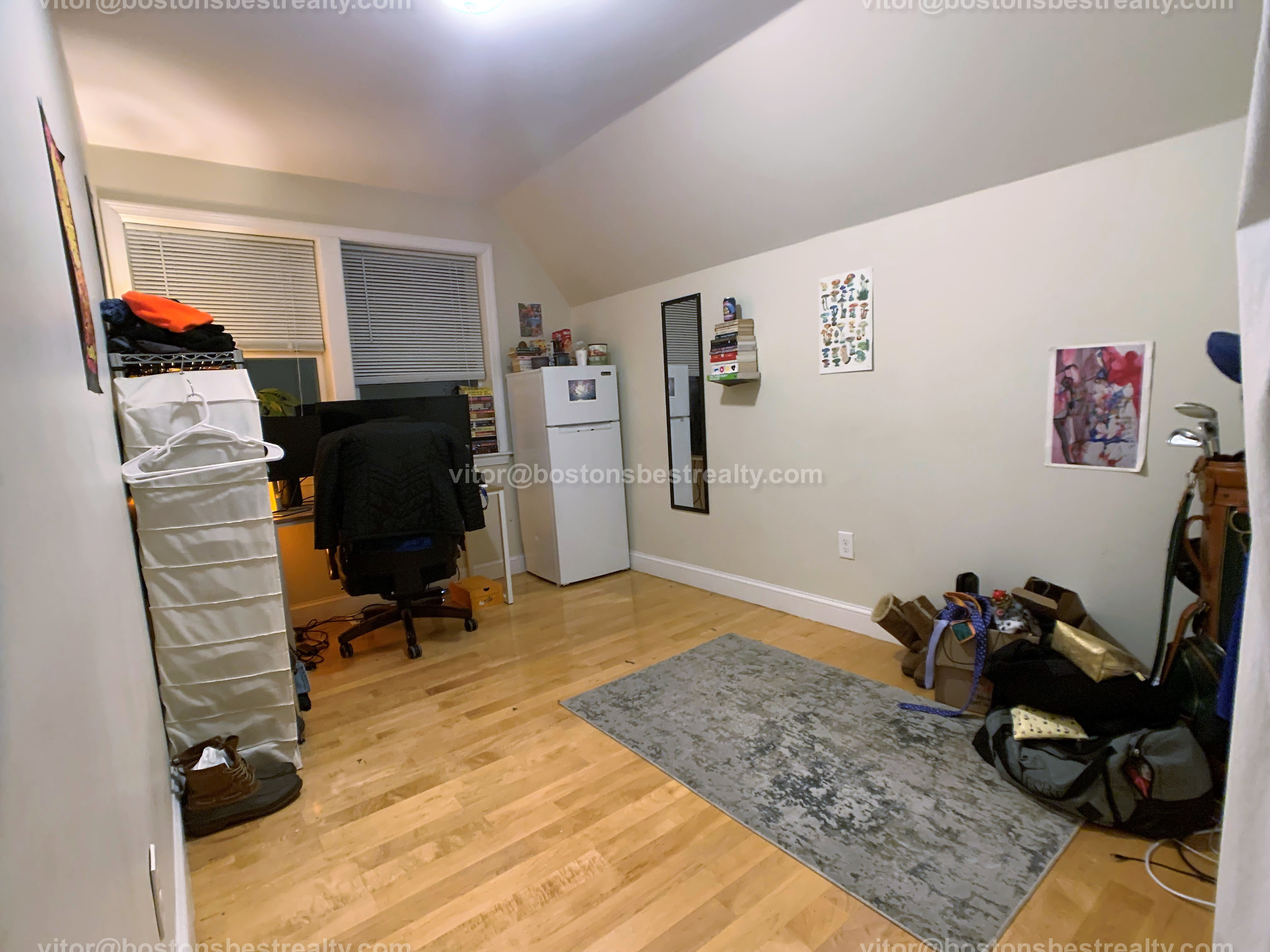 87 Linden St, Allston