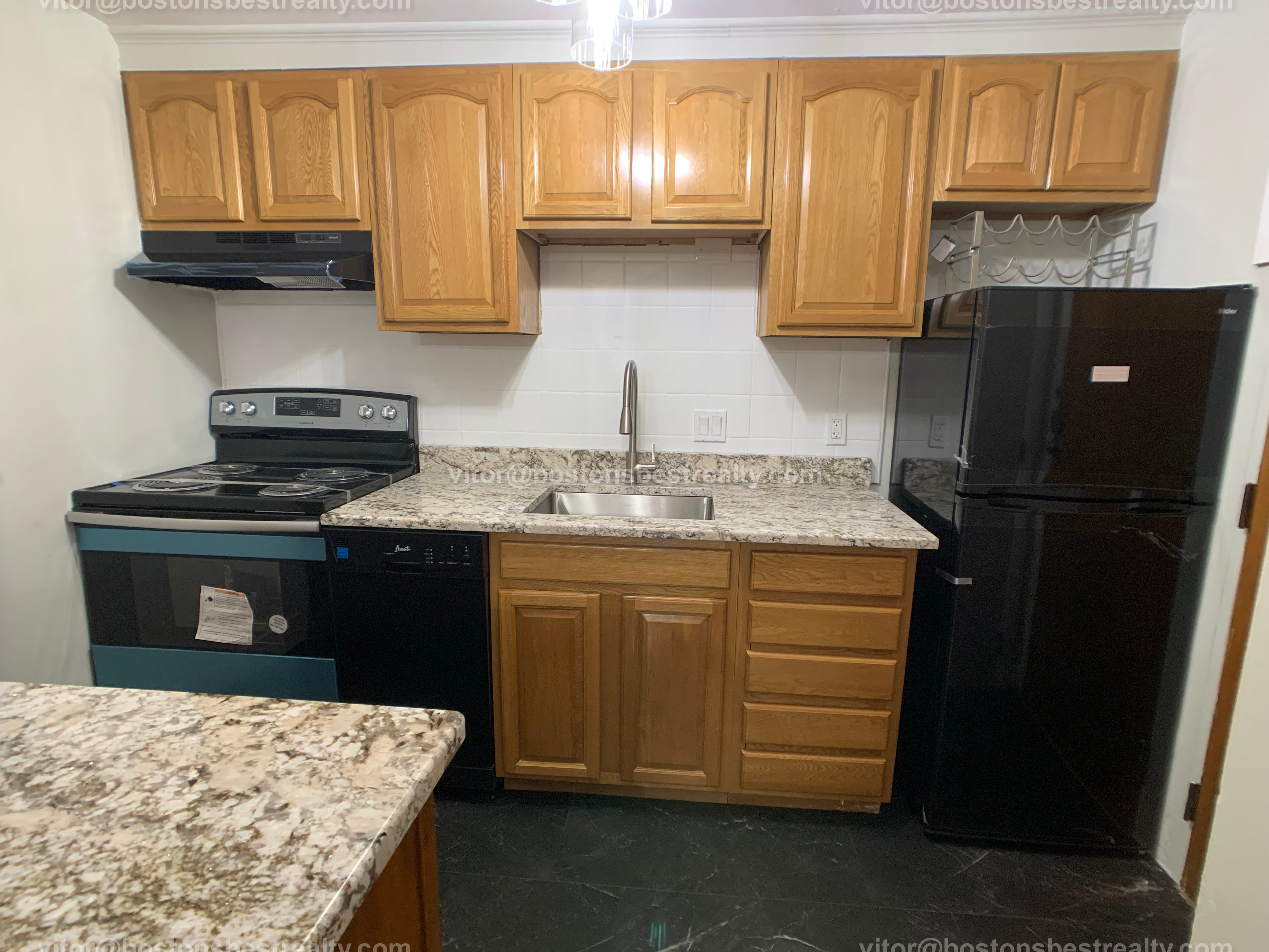 10 Commonwealth Ct, Brighton