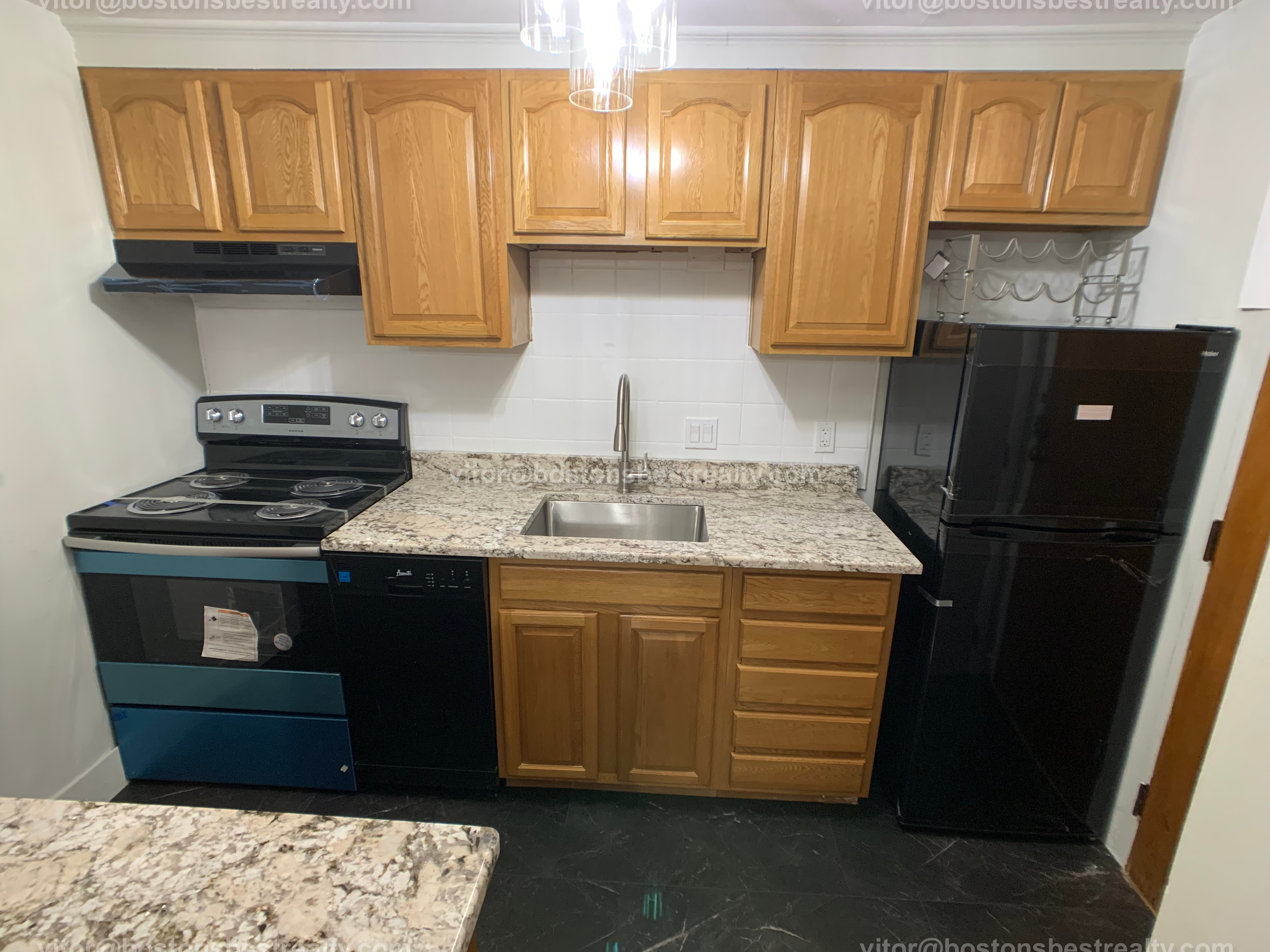 10 Commonwealth Ct, Brighton