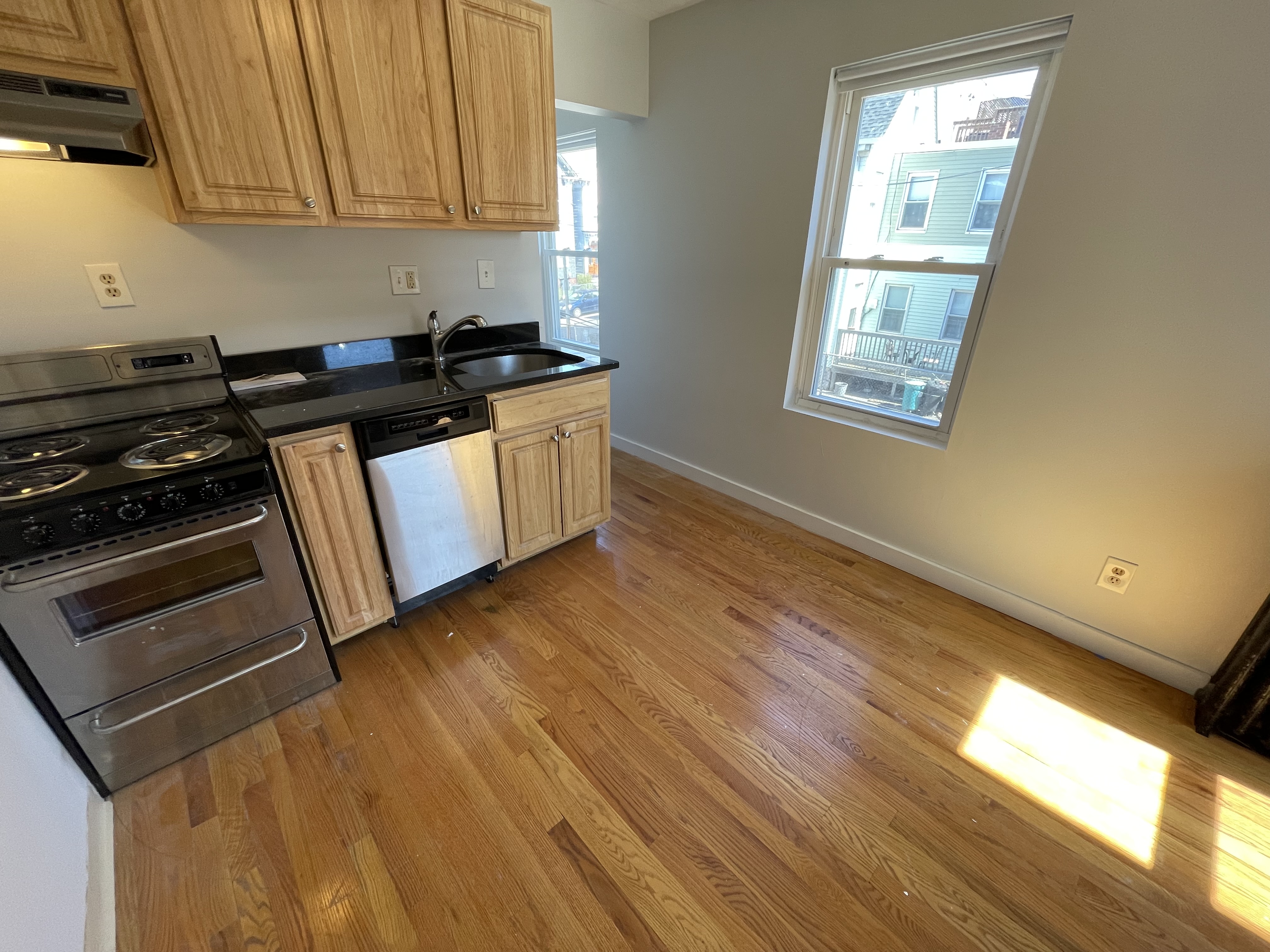 381 Dorchester St, South Boston