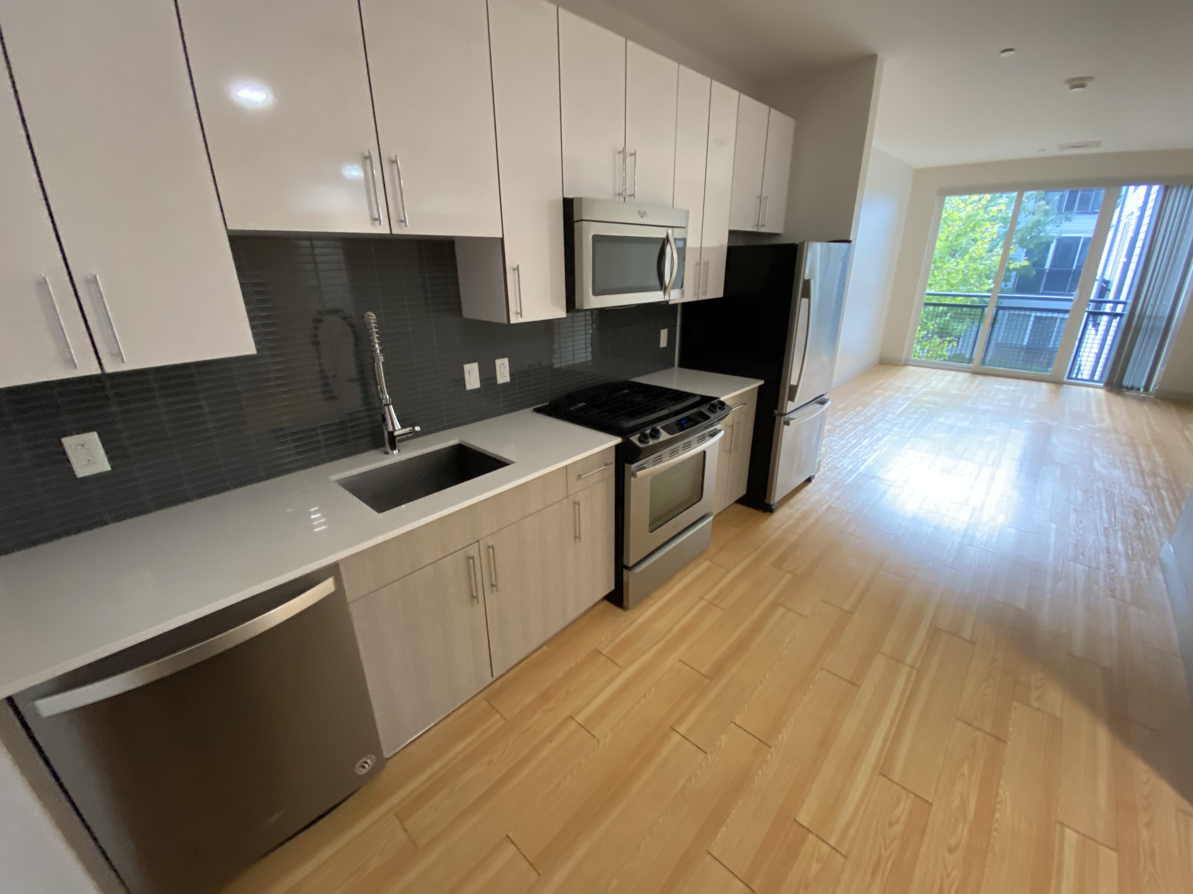 320 D St, South Boston