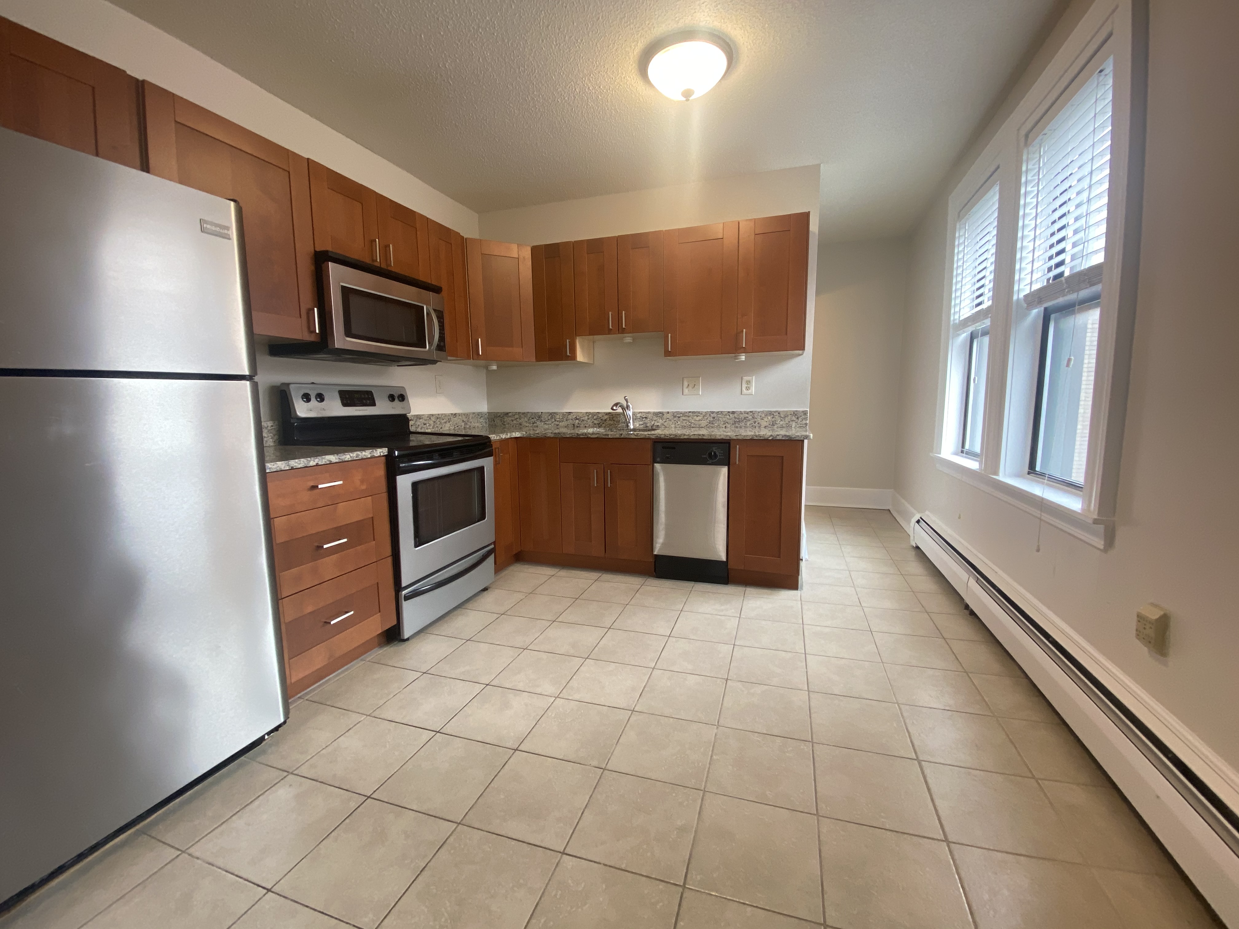 128 Hemenway St, Fenway