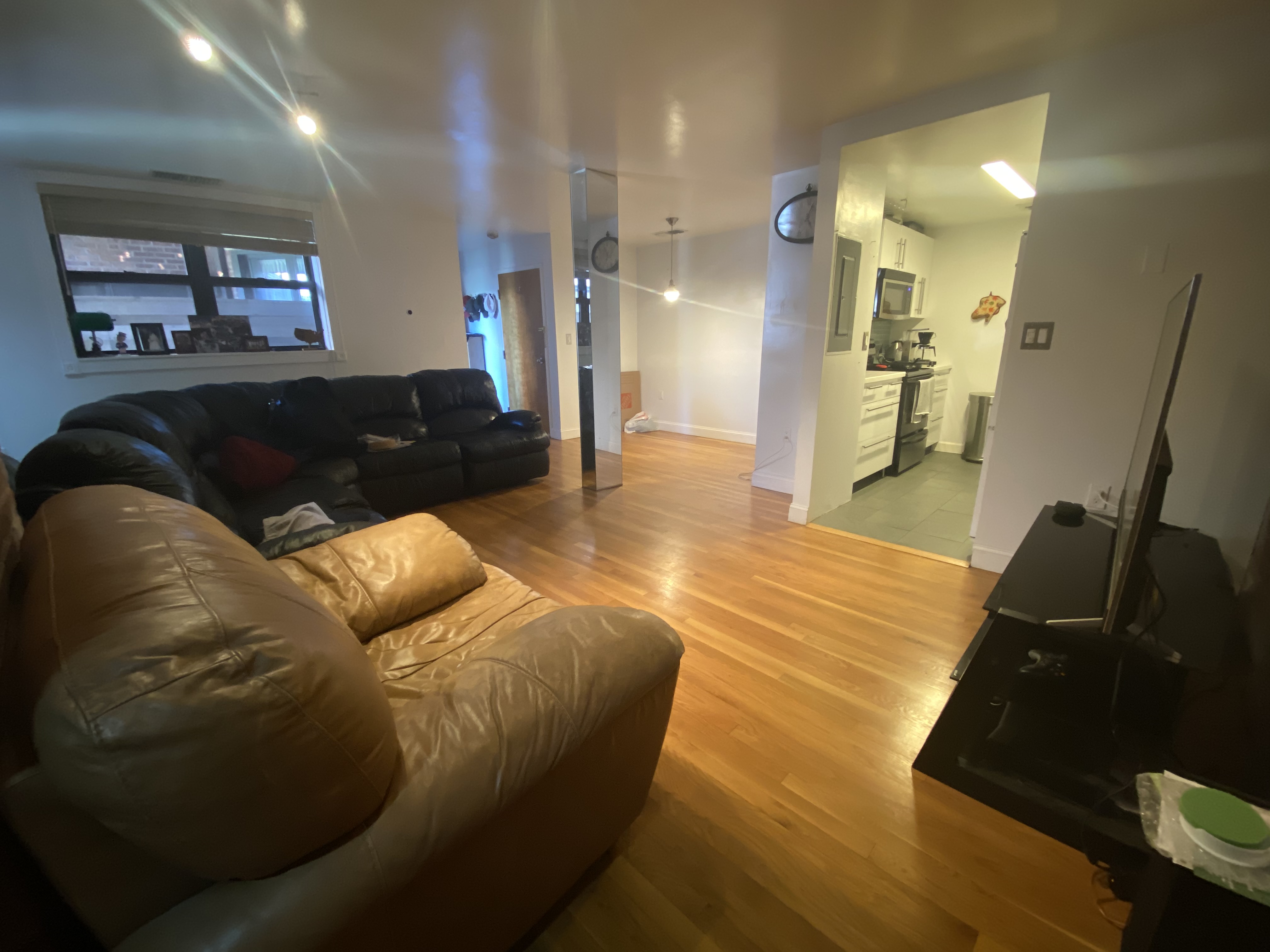 103 Gainsborough St, Fenway