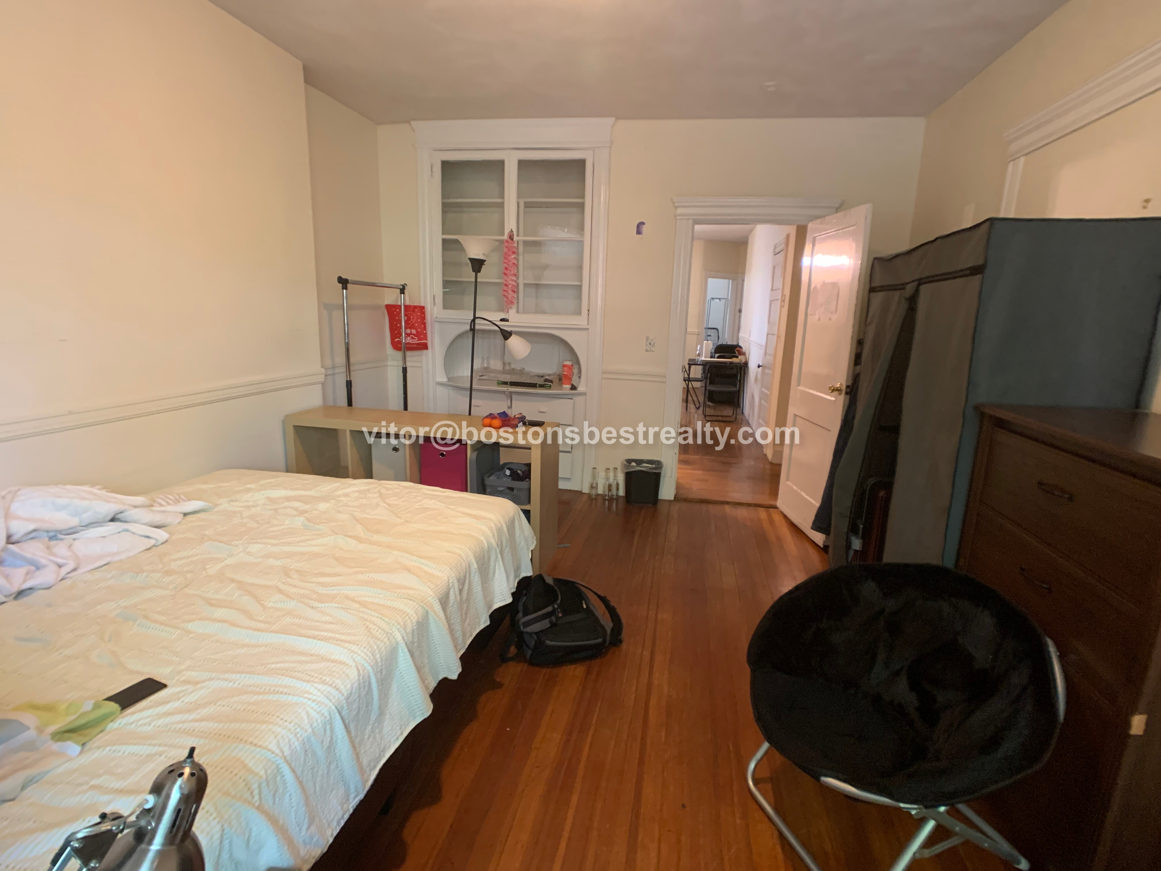 20 Strathmore Rd, Washington Square