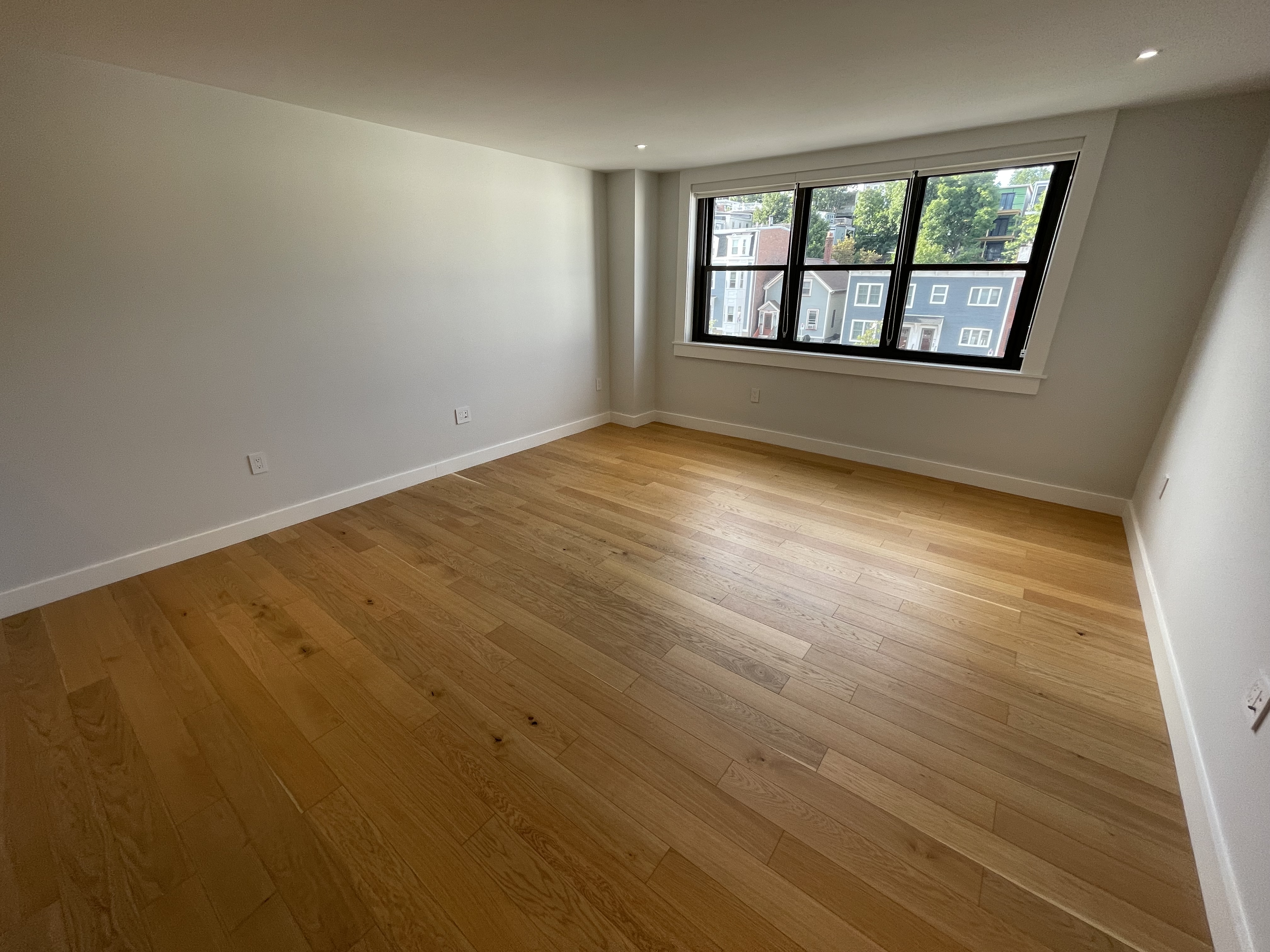 1410 Columbia Rd, South Boston