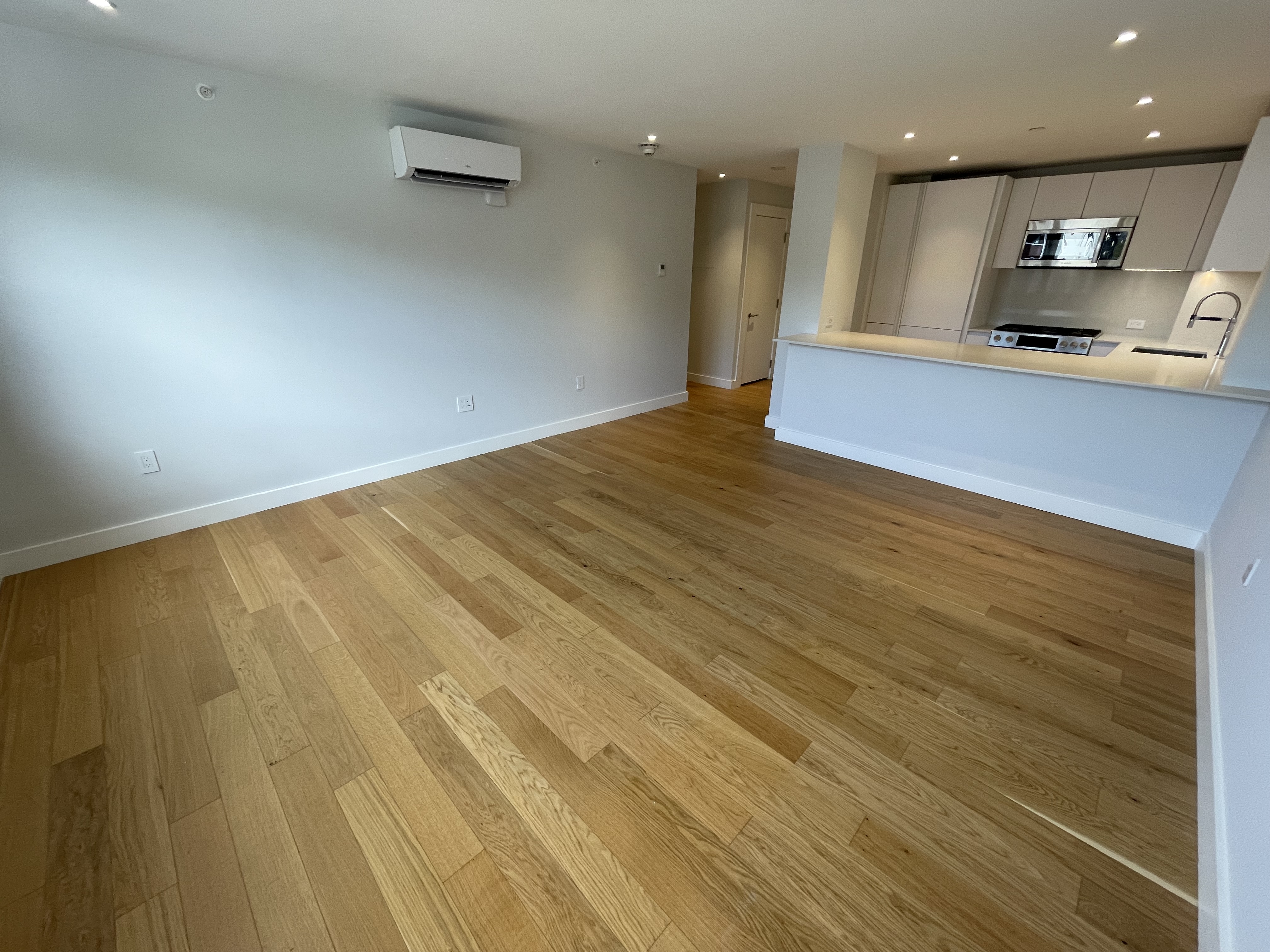 1410 Columbia Rd, South Boston